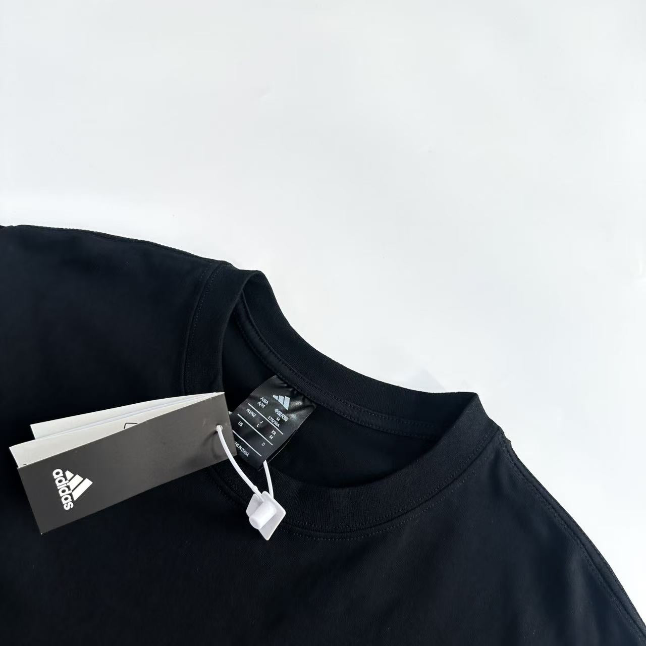 LuxluxHouse Best Quality Clothes Nike & Adidas T-shirt