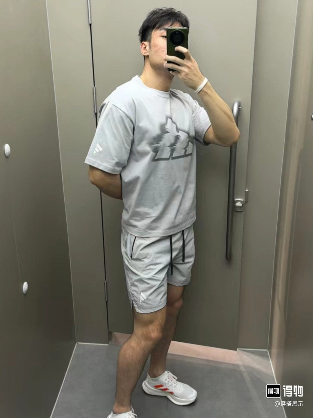 LuxluxHouse Best Quality Clothes Nike & Adidas T-shirt