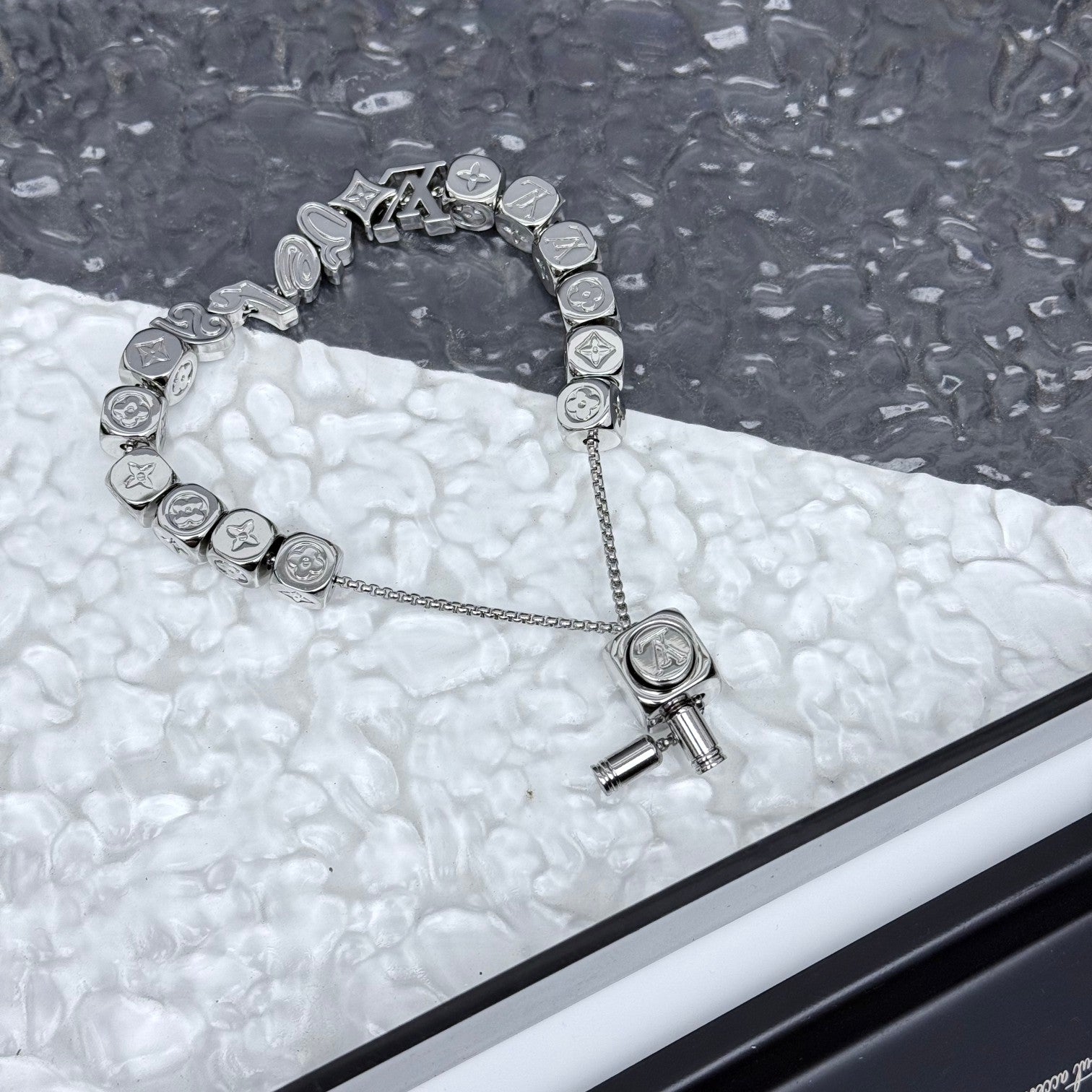 LuxluxHouse Best Quality Accessories Bracelet Louis Vuitton