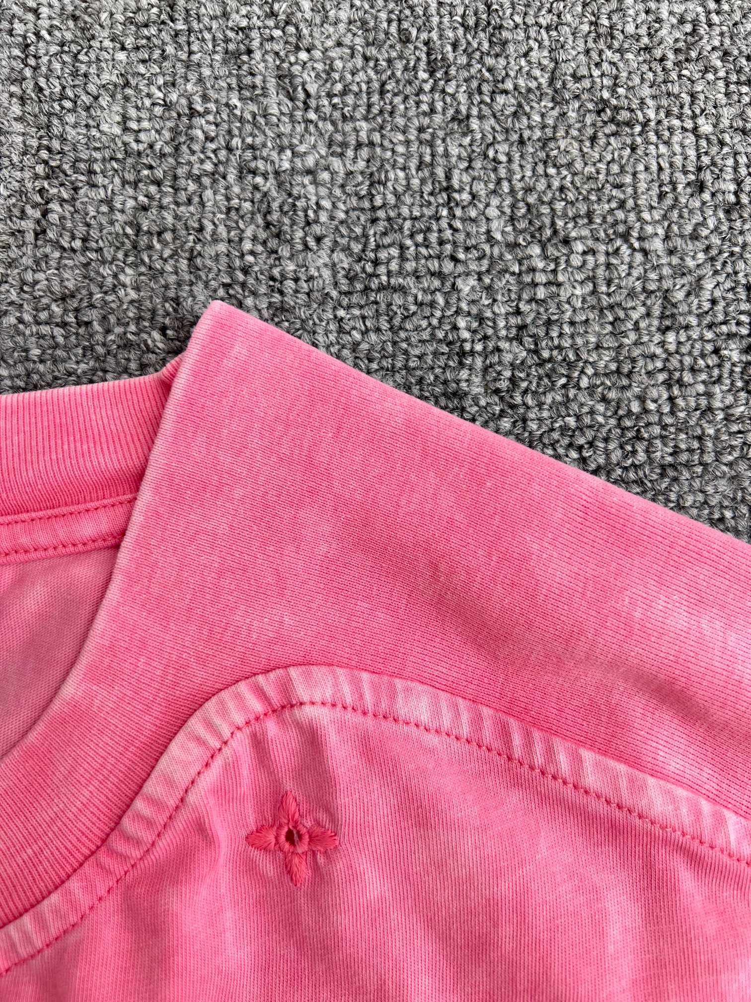 LuxluxHouse Best Quality Clothes T-shirt Louis Vuitton