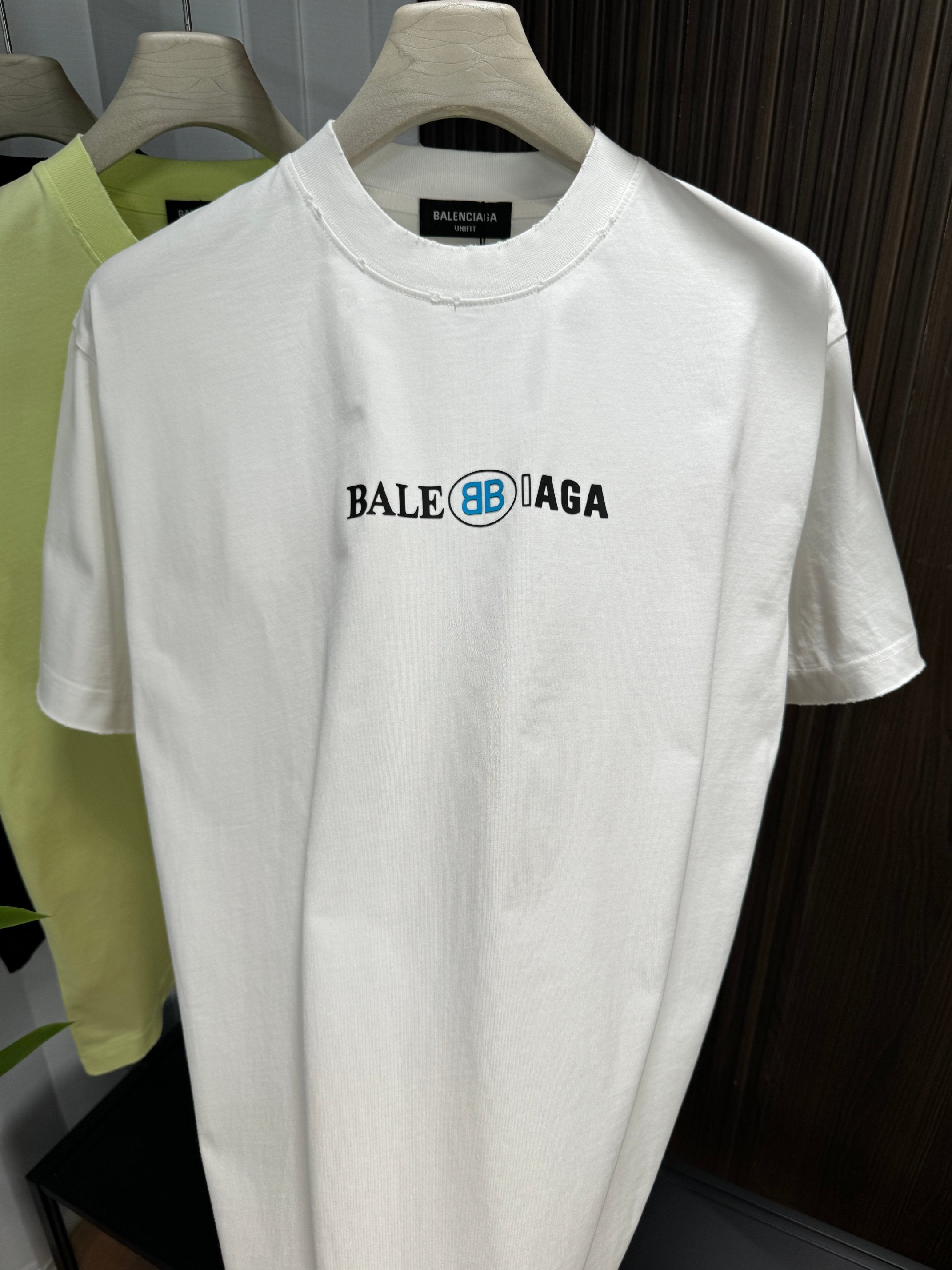 LuxluxHouse Best Quality Clothes Balenciaga T-shirt
