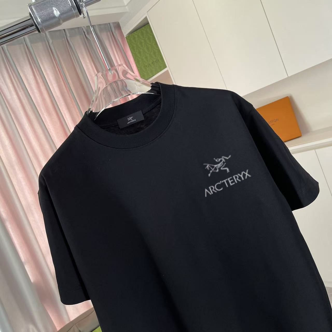 LuxluxHouse Best Quality Clothes T-shirt Arcteryx