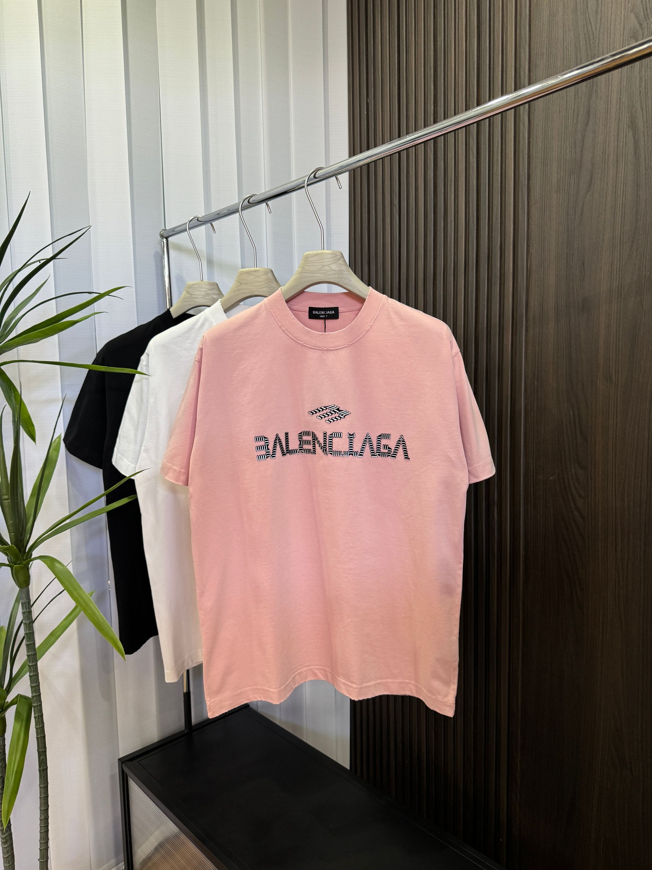 LuxluxHouse Best Quality Clothes Balenciaga T-shirt