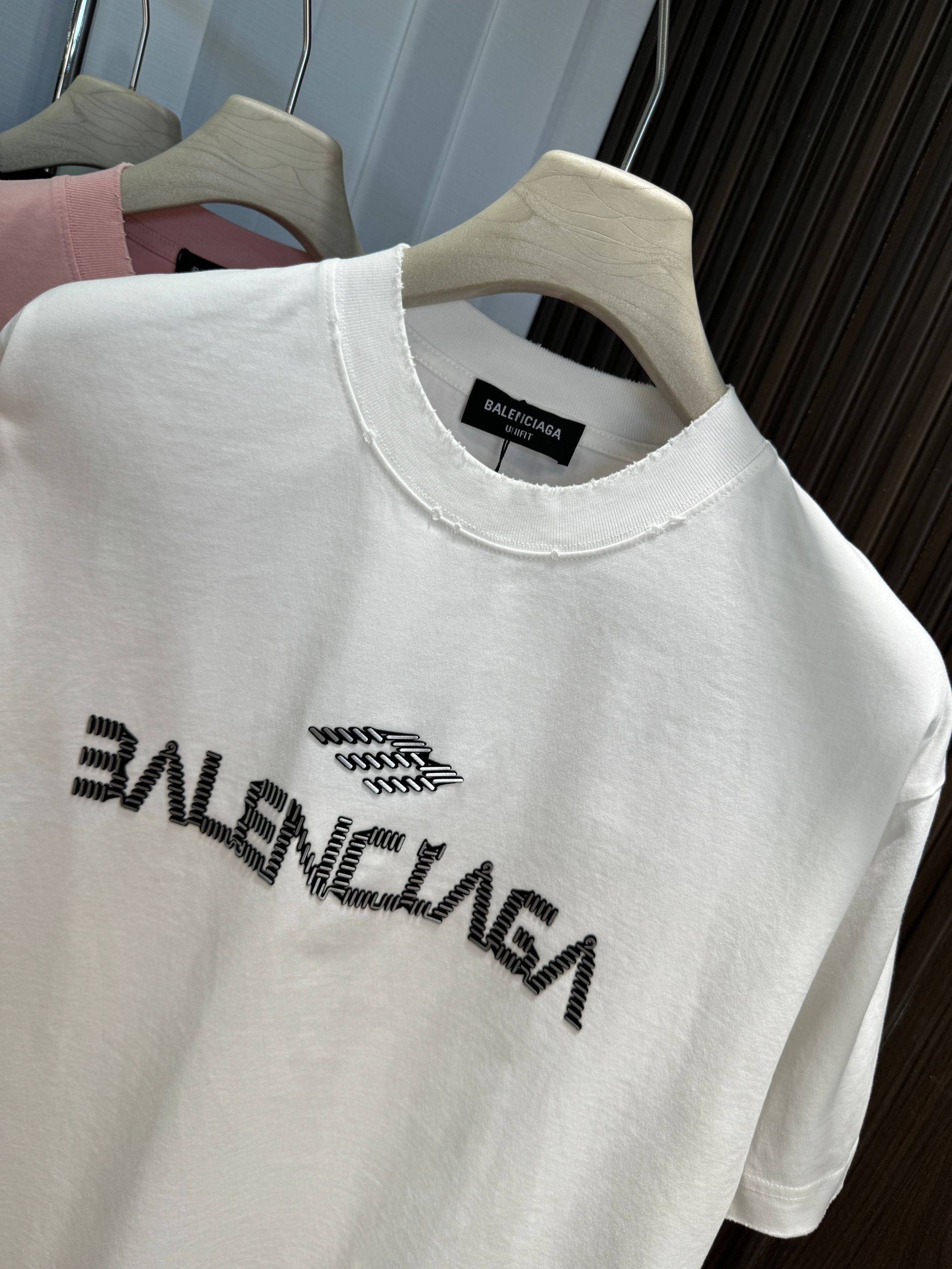LuxluxHouse Best Quality Clothes Balenciaga T-shirt
