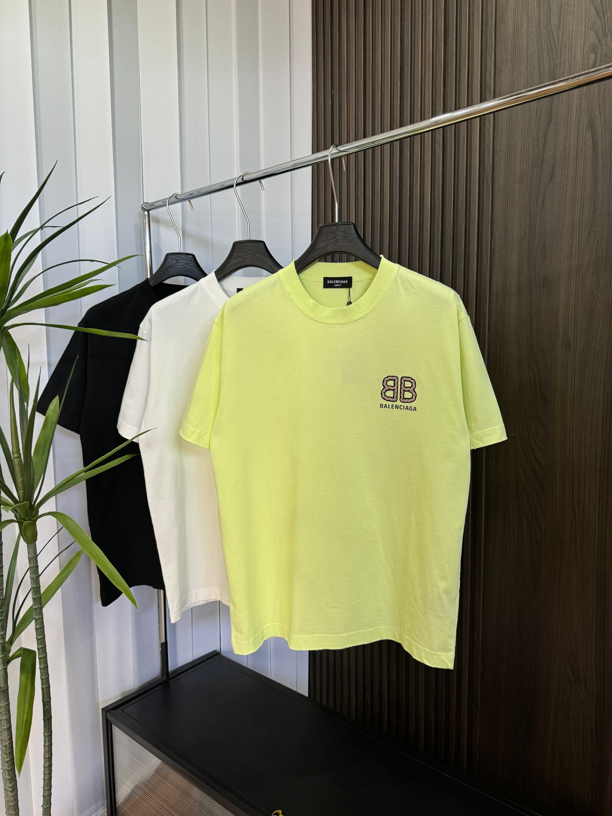 LuxluxHouse Best Quality Clothes Balenciaga T-shirt