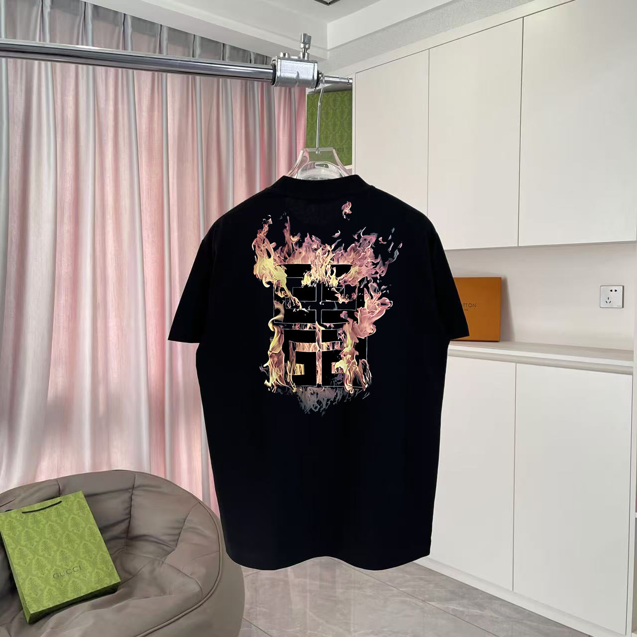 LuxluxHouse Best Quality Clothes Givenchy T-shirt