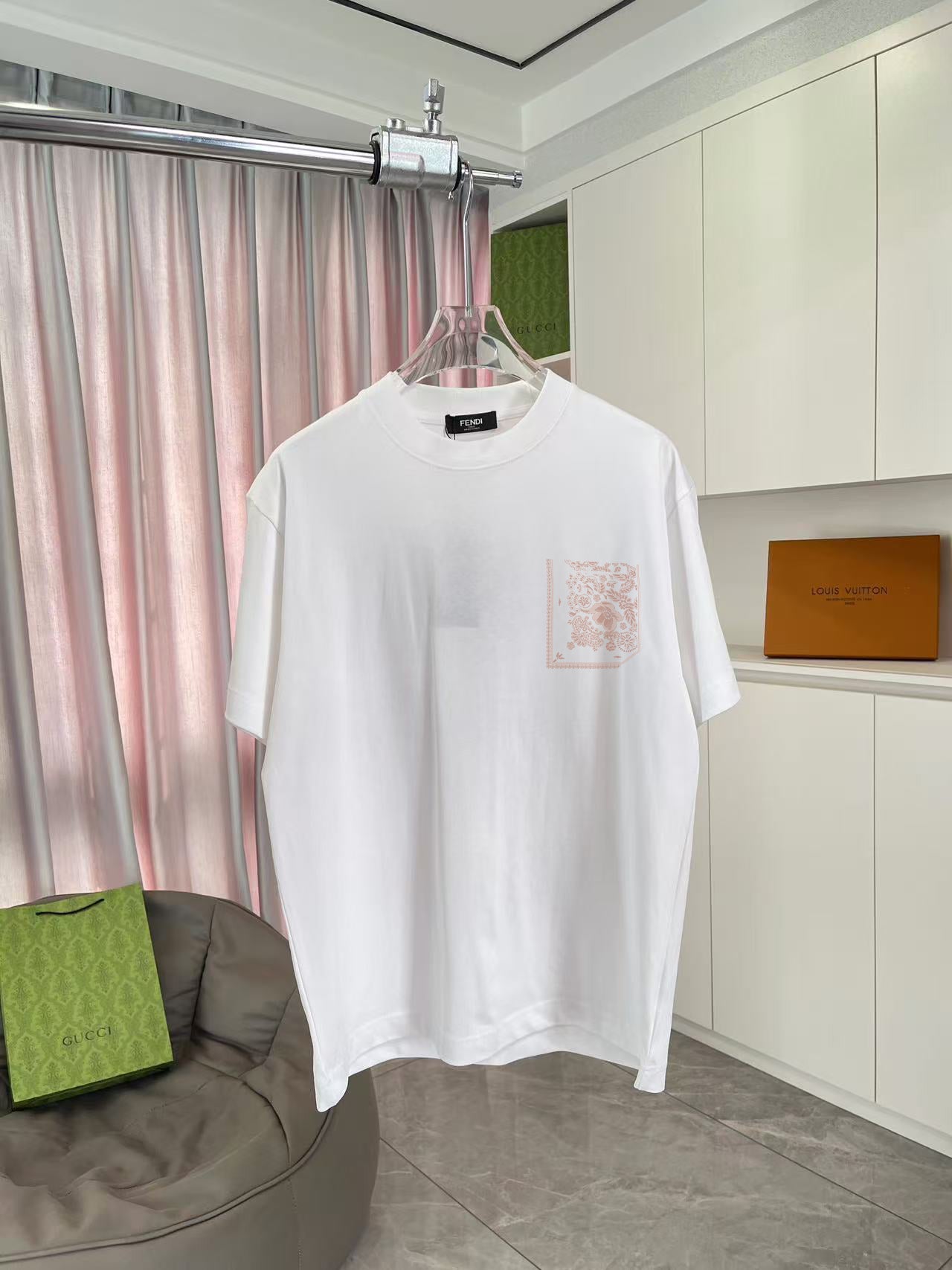 LuxluxHouse Best Quality Clothes Fendi T-shirt