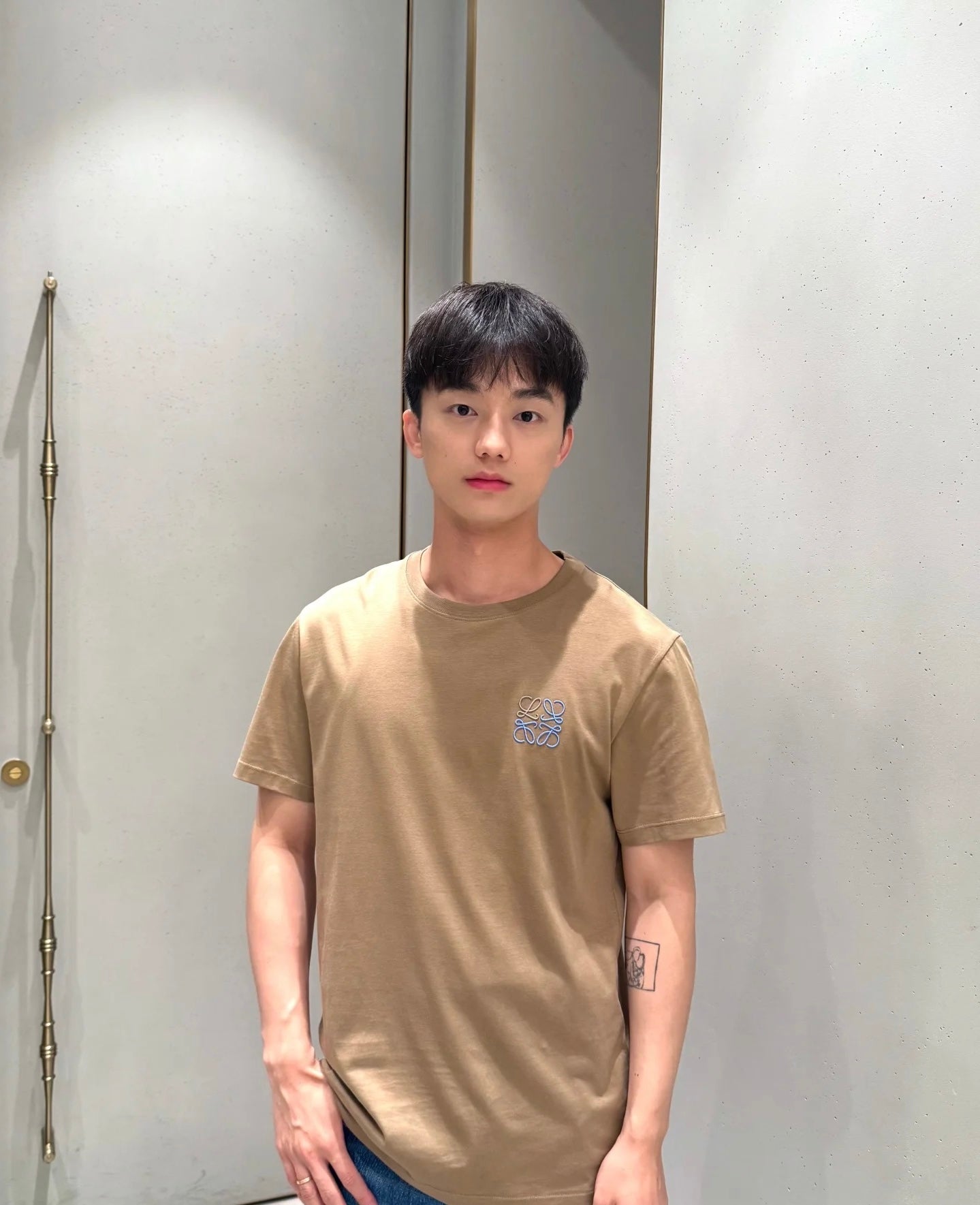 LuxluxHouse Best Quality Clothes T-shirt Loewe