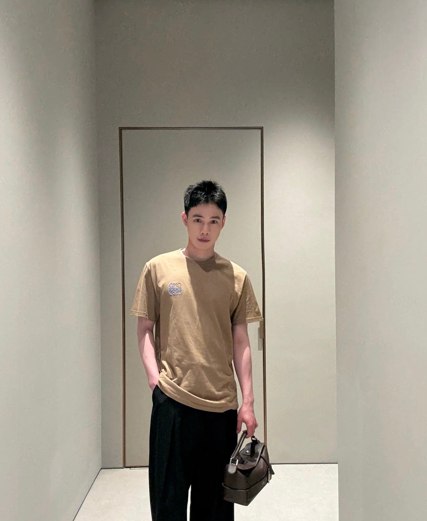 LuxluxHouse Best Quality Clothes T-shirt Loewe