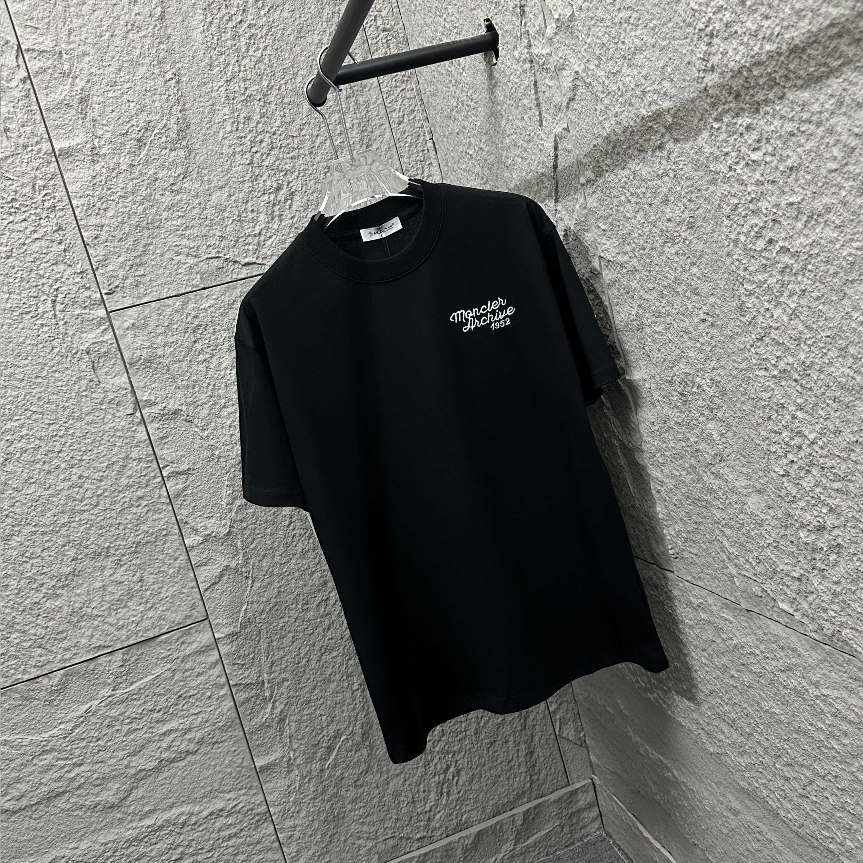 LuxluxHouse Best Quality Clothes T-shirt Moncler