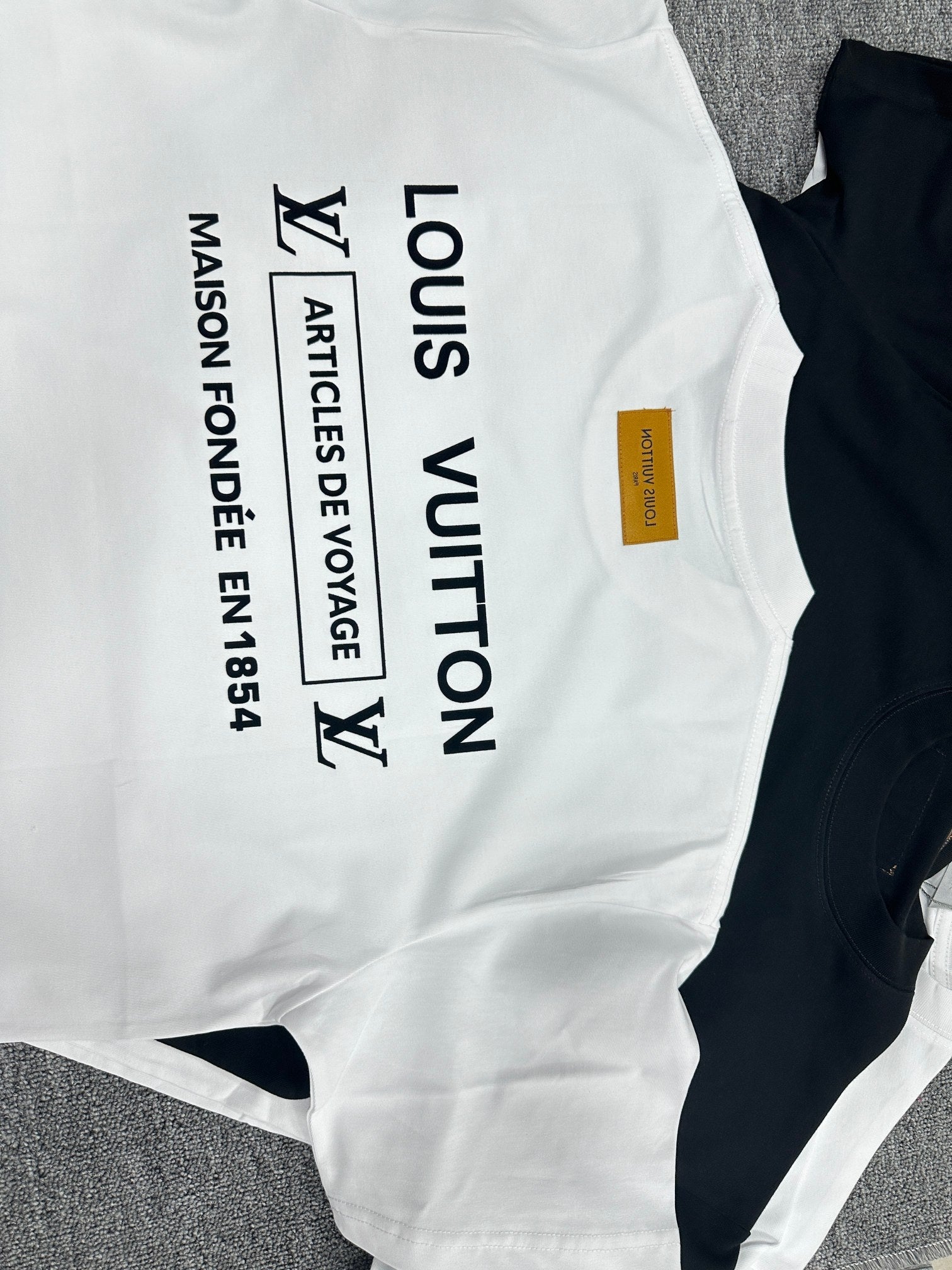 LuxluxHouse Best Quality Clothes T-shirt Louis Vuitton