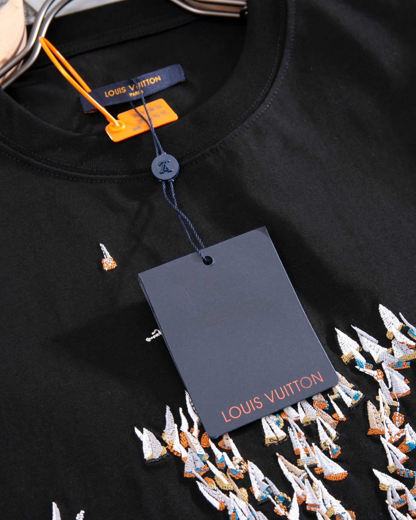 LuxluxHouse Best Quality Clothes T-shirt Louis Vuitton