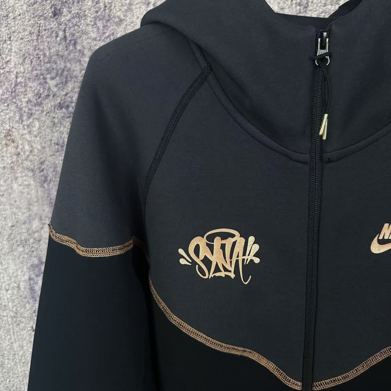 LuxluxHouse Best Quality Clothes Nike & Adidas Coats & Jackets