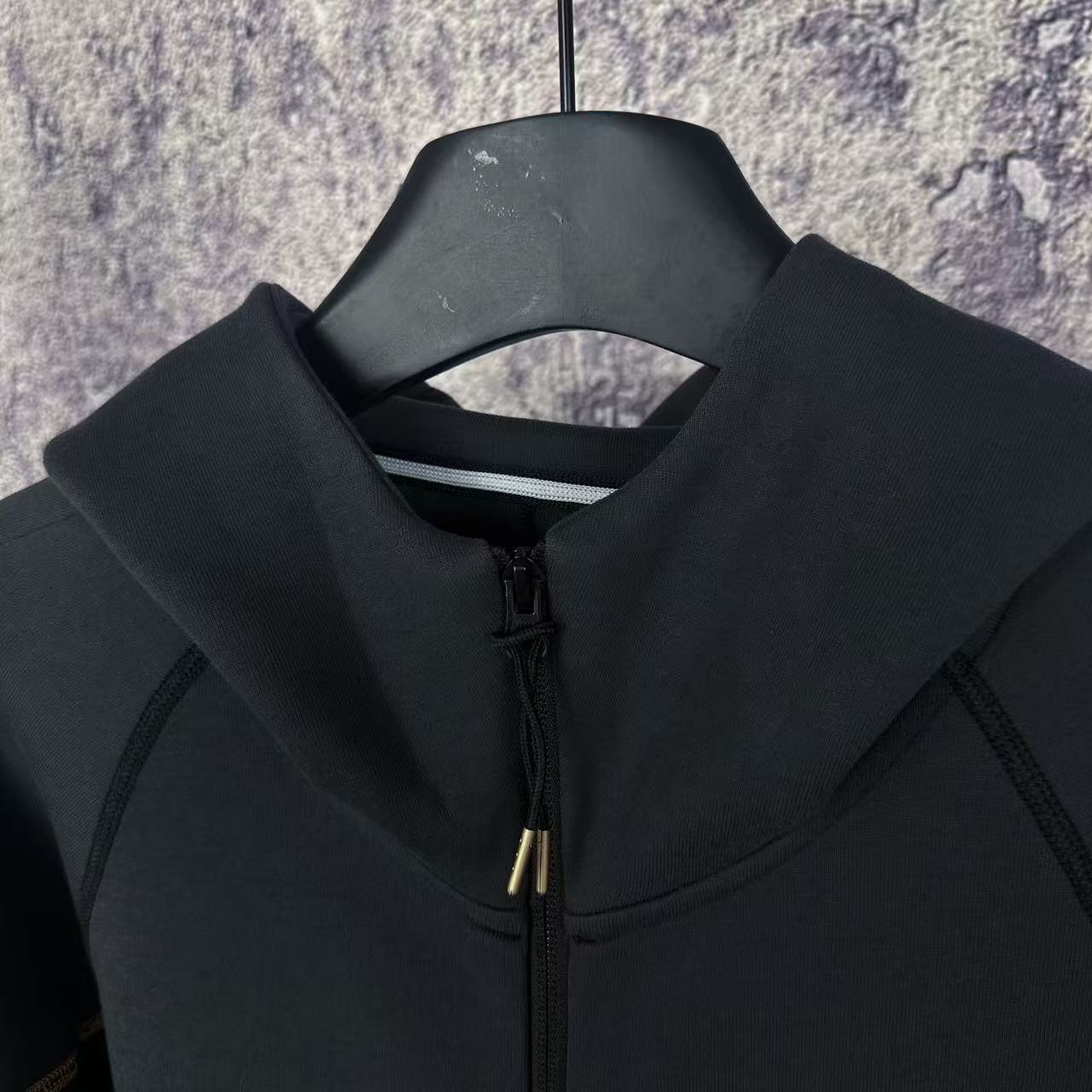 LuxluxHouse Best Quality Clothes Nike & Adidas Coats & Jackets