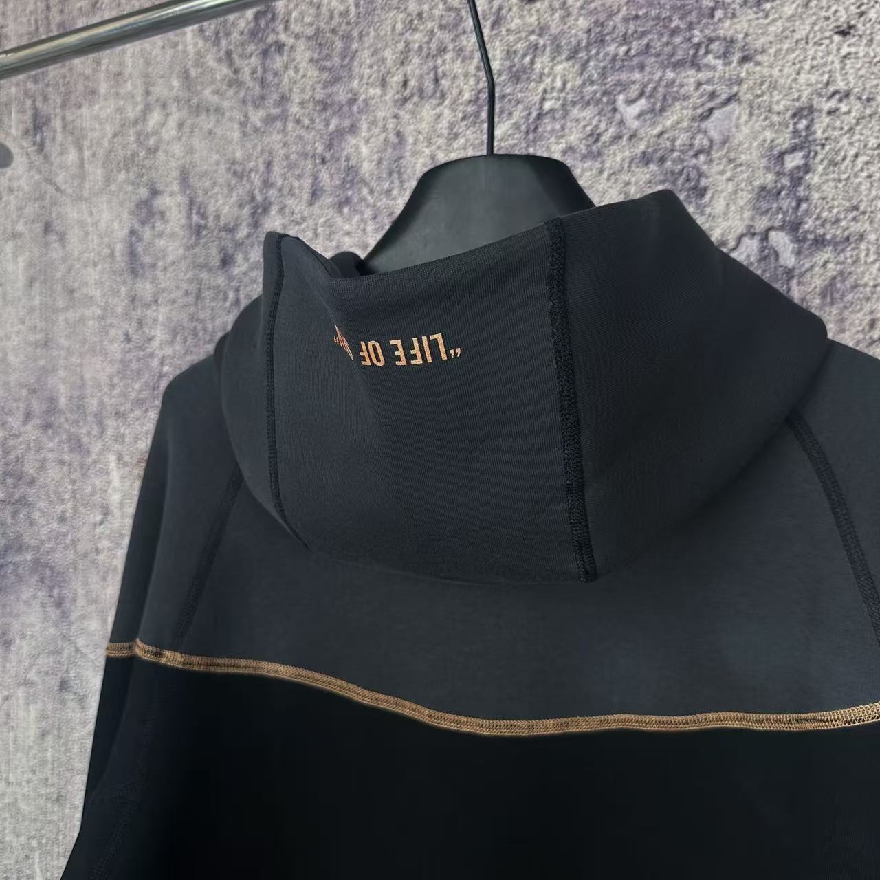 LuxluxHouse Best Quality Clothes Nike & Adidas Coats & Jackets