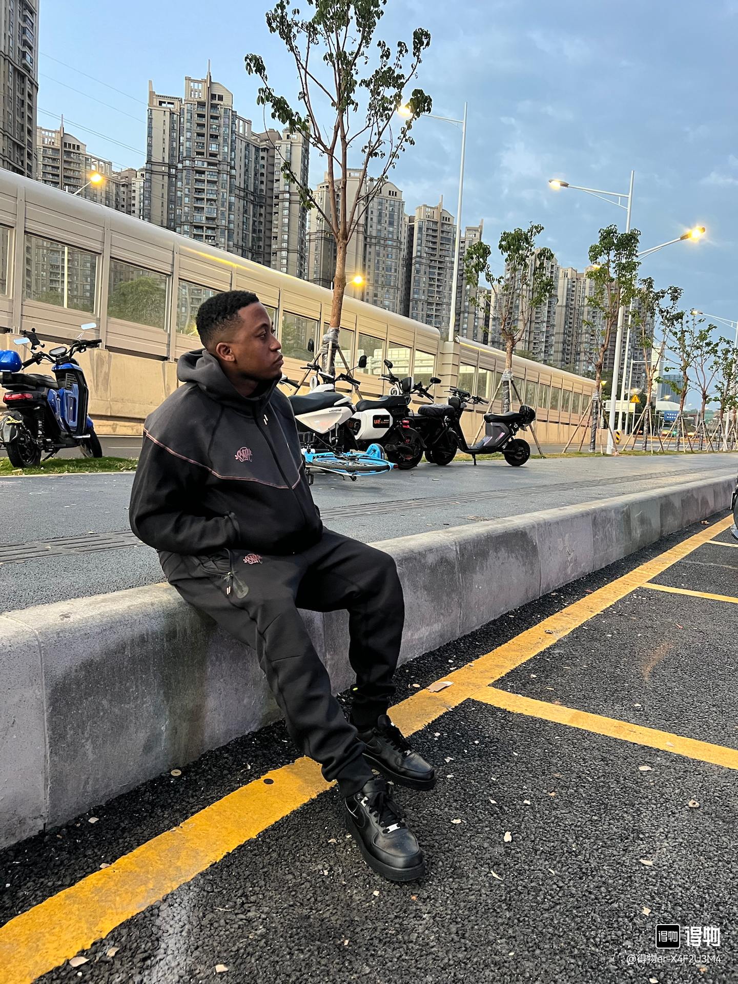 LuxluxHouse Best Quality Clothes Nike & Adidas Coats & Jackets