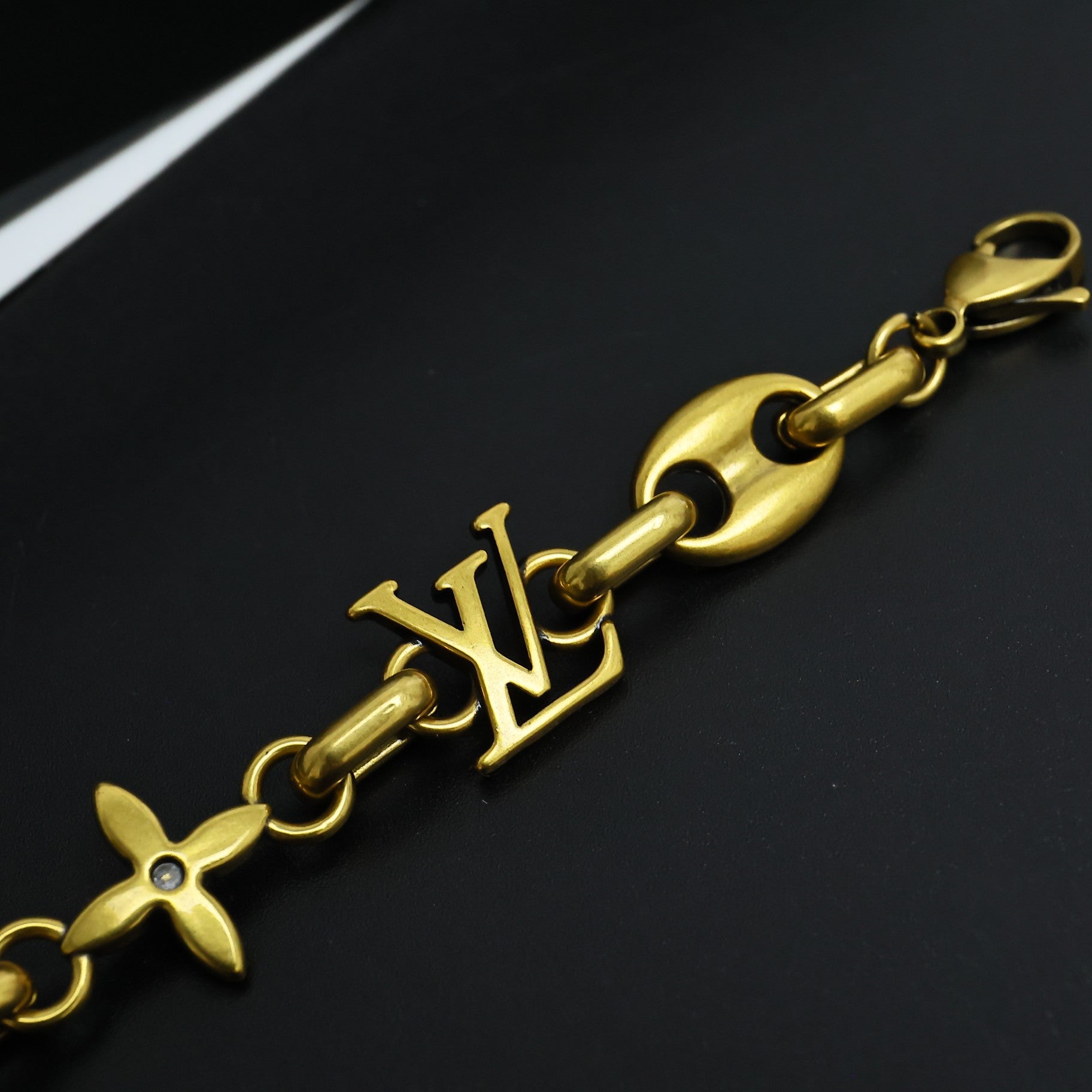 LuxluxHouse Best Quality Accessories Necklace Bracelet Louis Vuitton