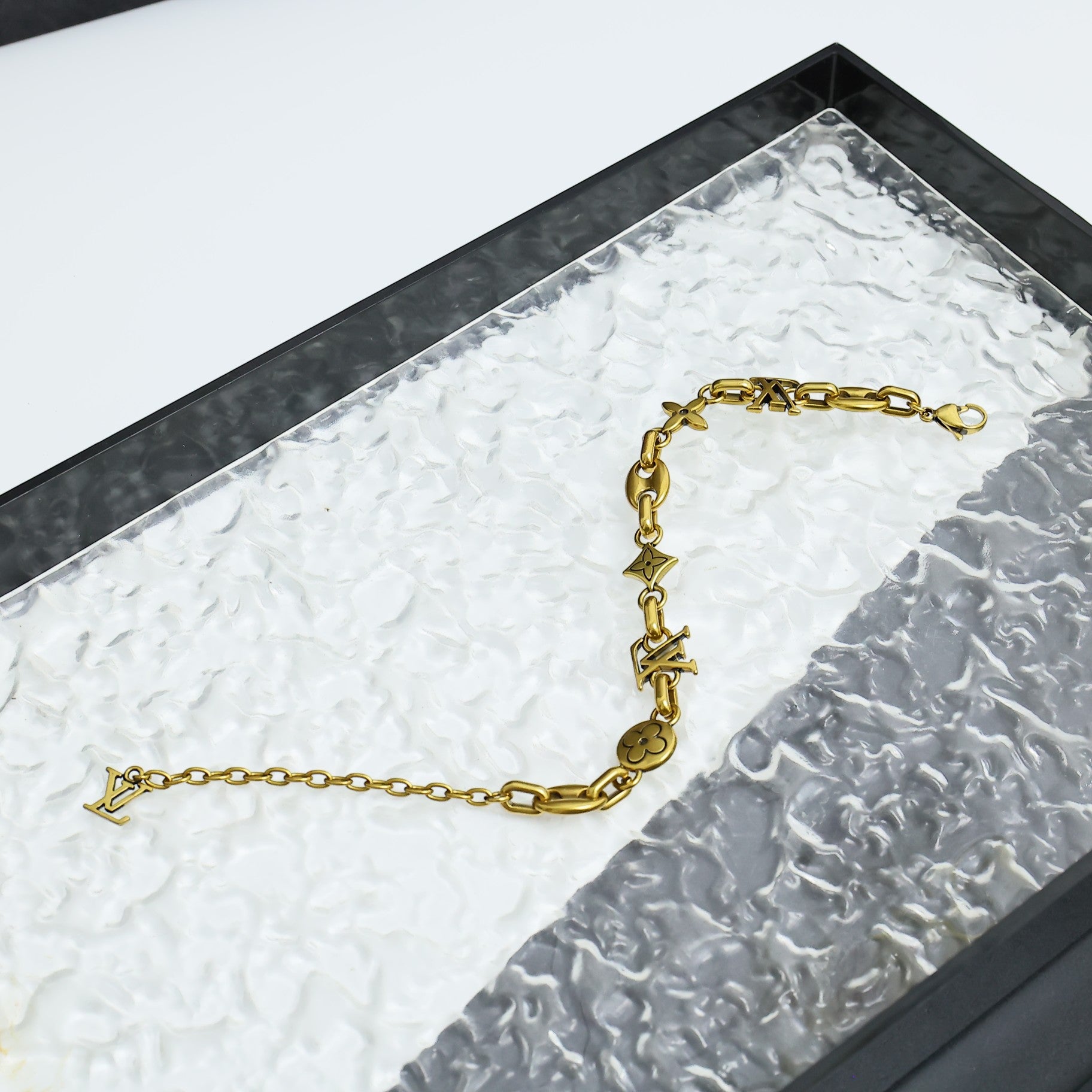 LuxluxHouse Best Quality Accessories Necklace Bracelet Louis Vuitton