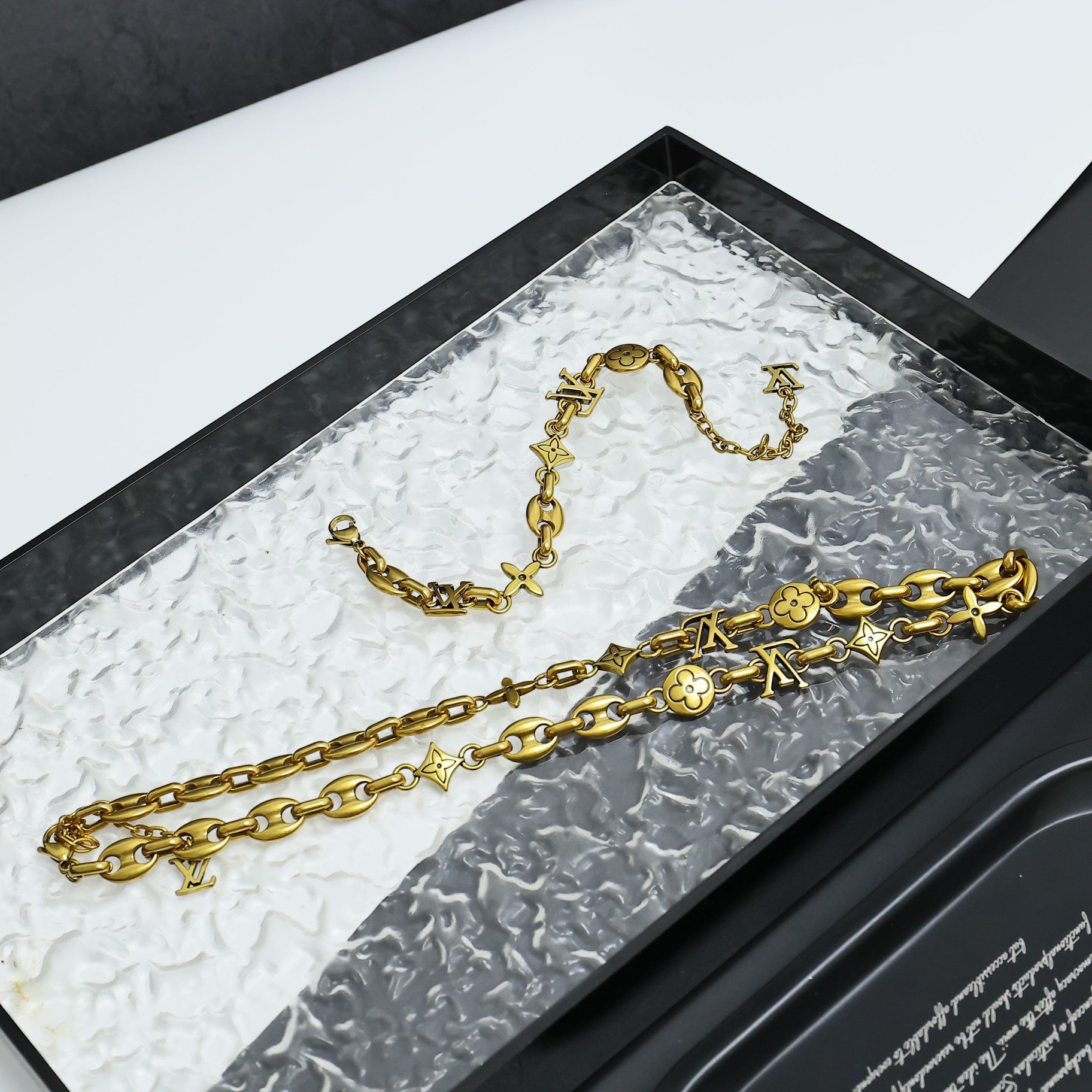 LuxluxHouse Best Quality Accessories Necklace Bracelet Louis Vuitton