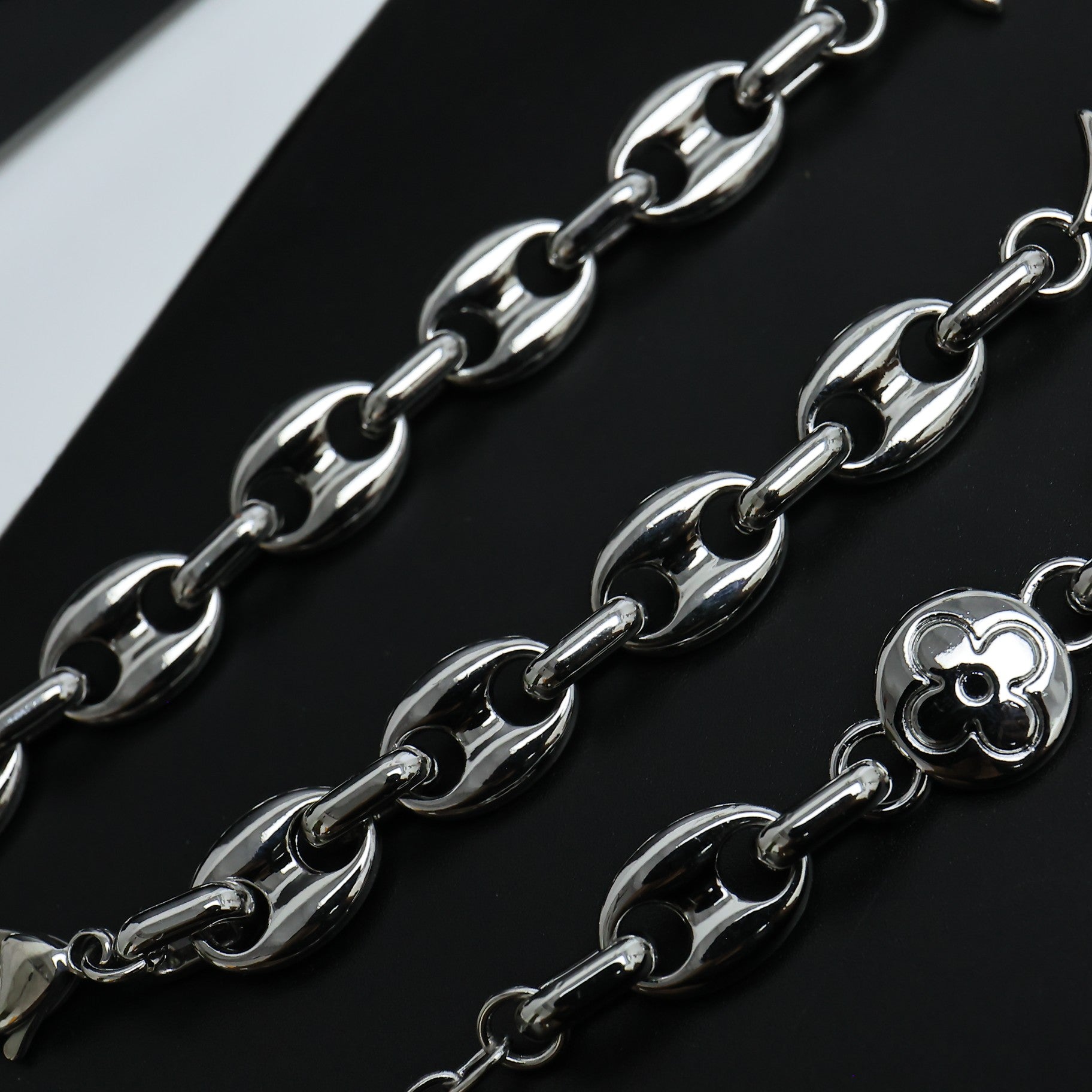LuxluxHouse Best Quality Accessories Necklace Bracelet Louis Vuitton