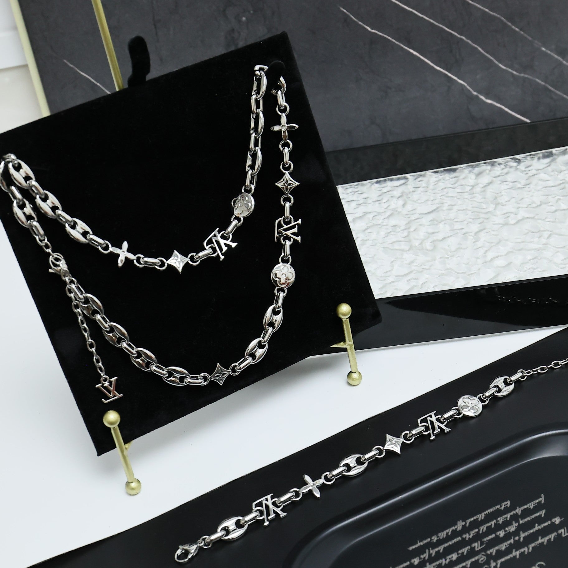 LuxluxHouse Best Quality Accessories Necklace Bracelet Louis Vuitton