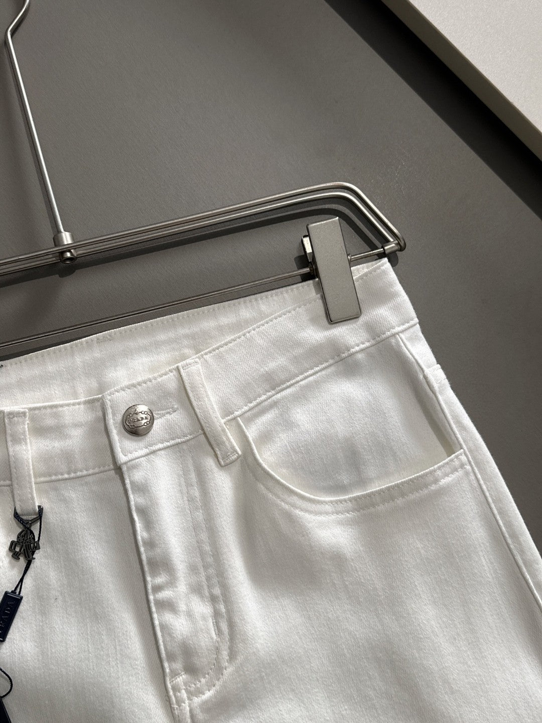 LuxluxHouse Best Quality Clothes Pants Prada