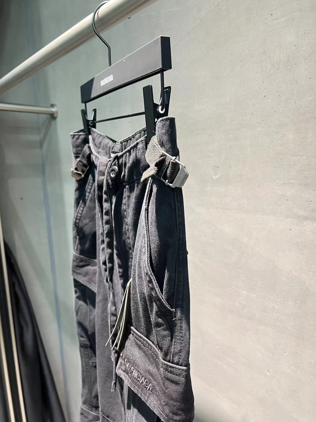 LuxluxHouse Best Quality Clothes Balenciaga Pants