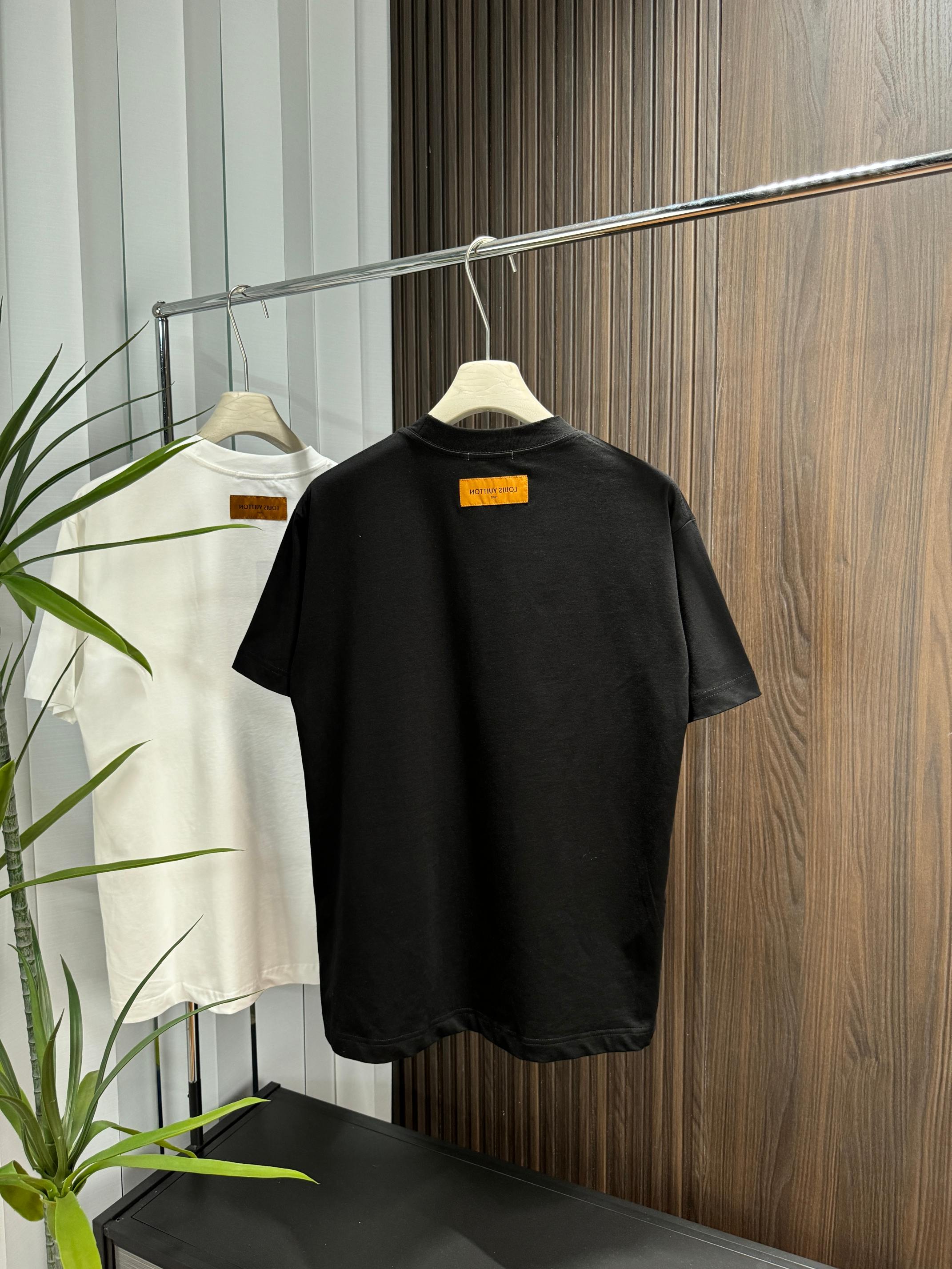 LuxluxHouse Best Quality Clothes T-shirt Louis Vuitton