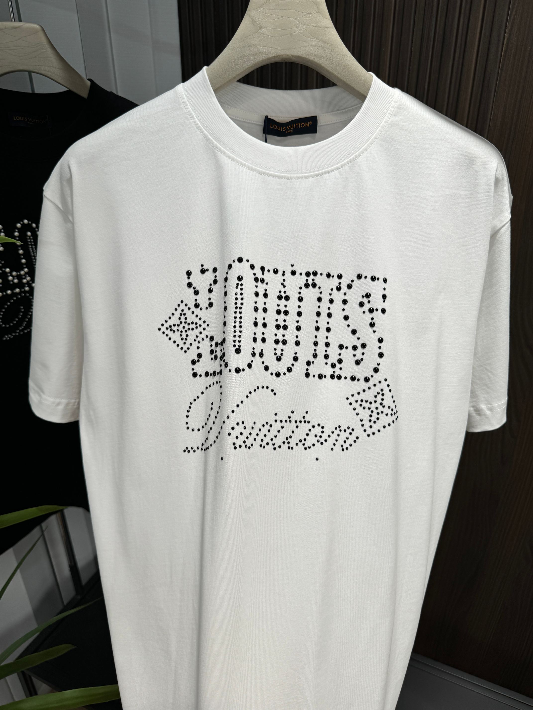 LuxluxHouse Best Quality Clothes T-shirt Louis Vuitton