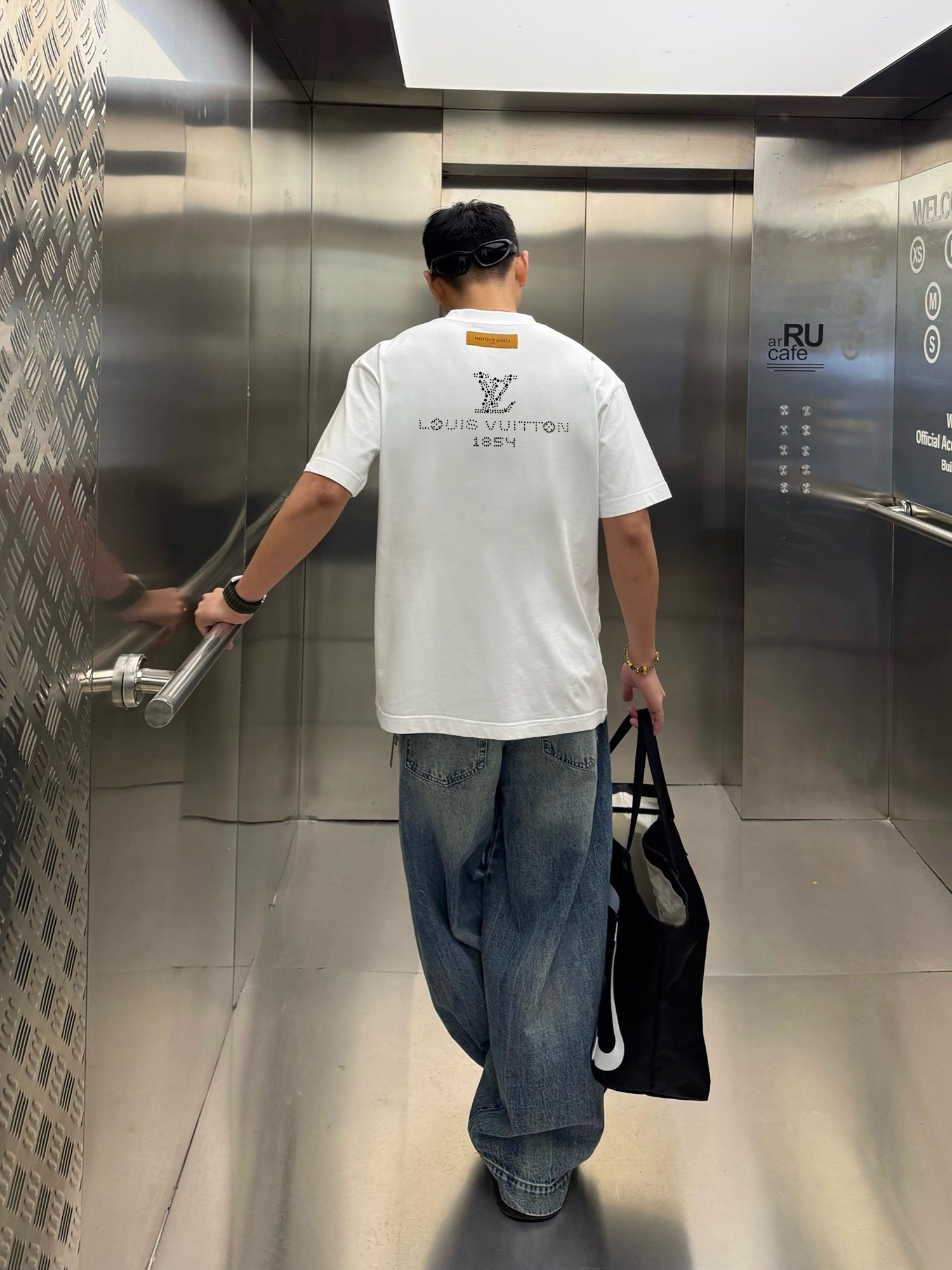 LuxluxHouse Best Quality Clothes T-shirt Louis Vuitton