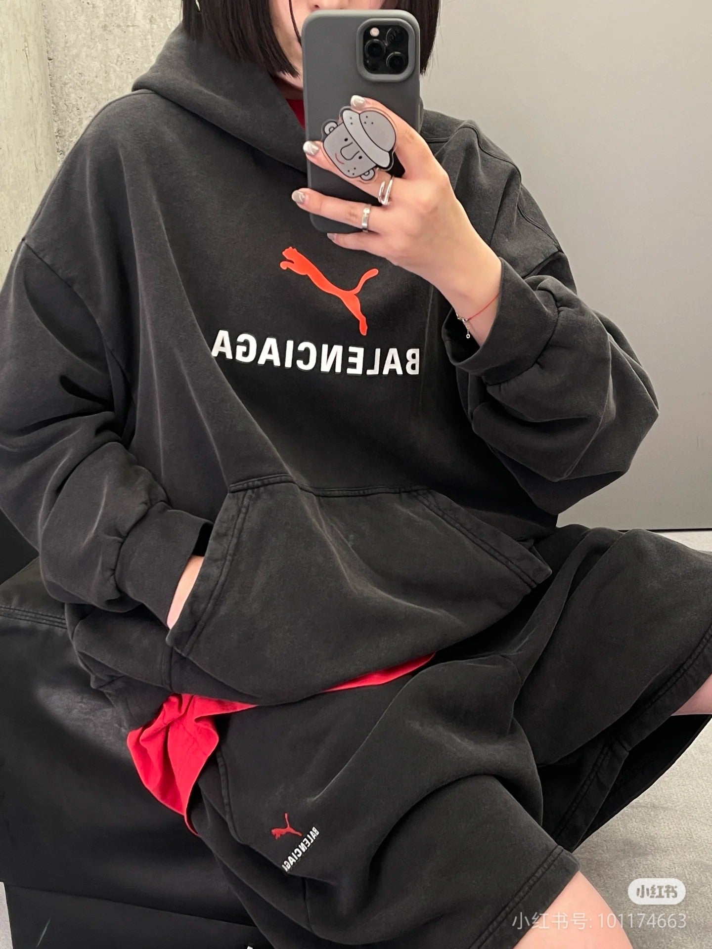 LuxluxHouse Best Quality Clothes Balenciaga Hoodie & Sweater