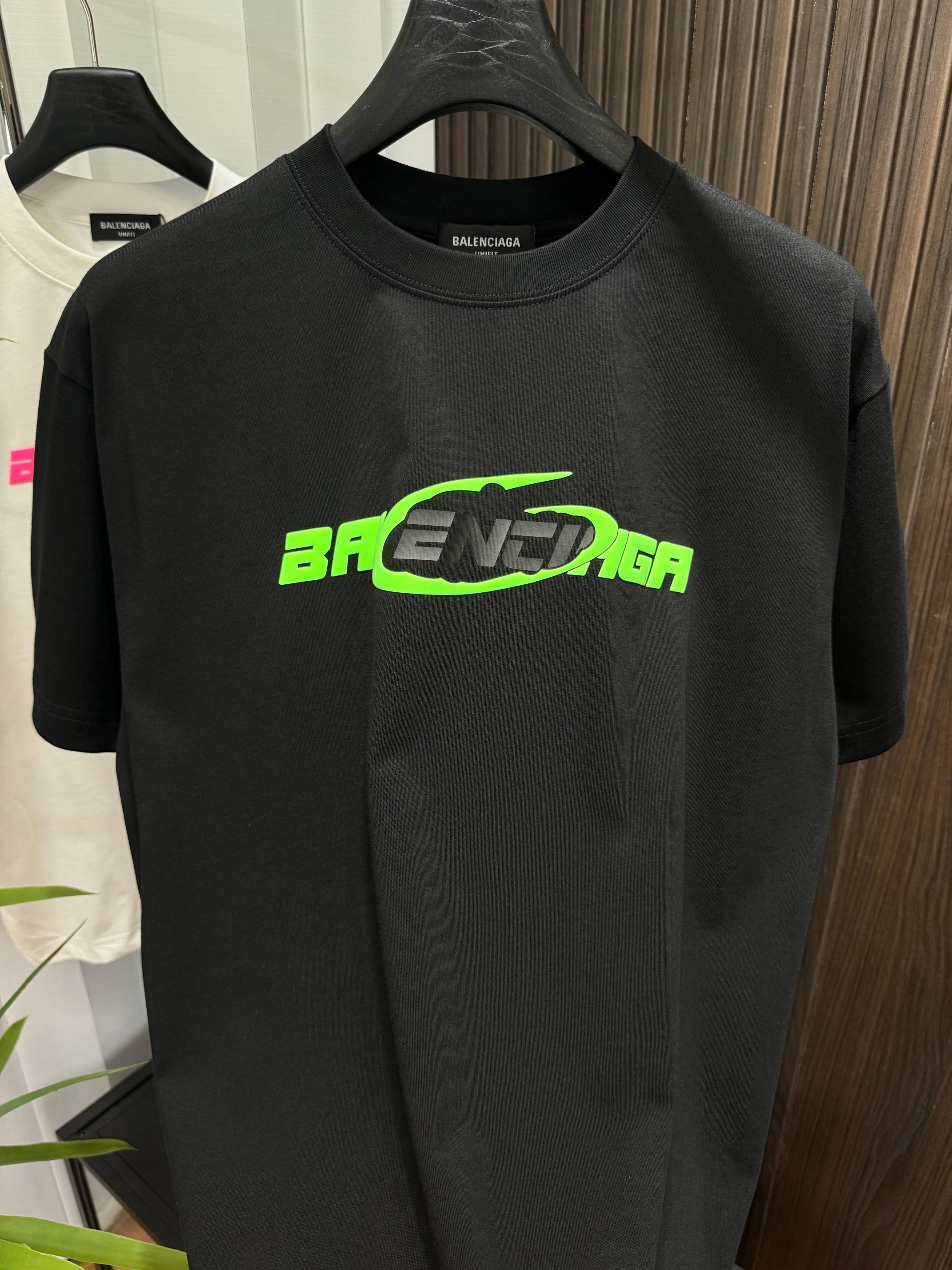 LuxluxHouse Best Quality Clothes Balenciaga T-shirt