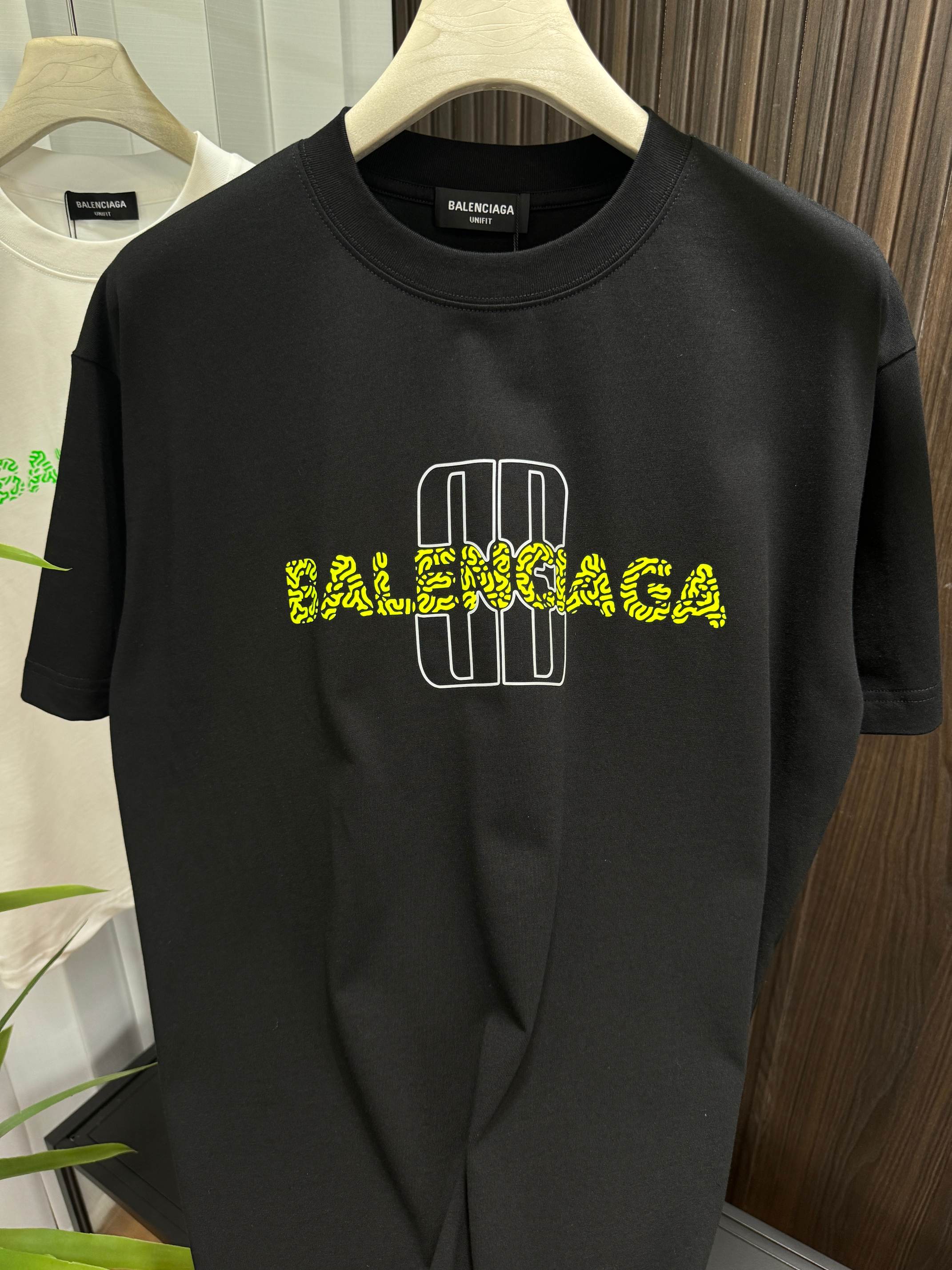 LuxluxHouse Best Quality Clothes Balenciaga T-shirt