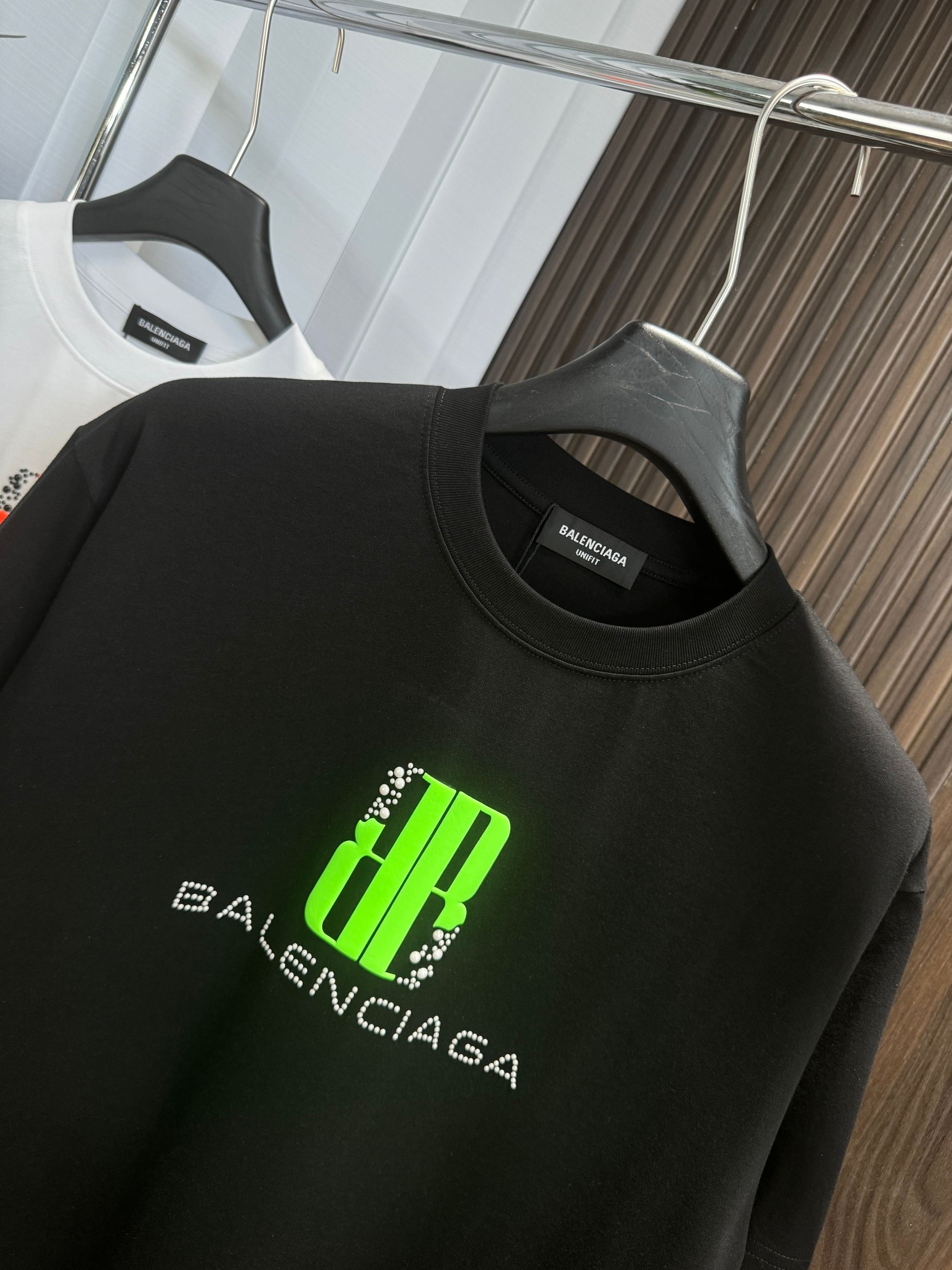 LuxluxHouse Best Quality Clothes Balenciaga T-shirt