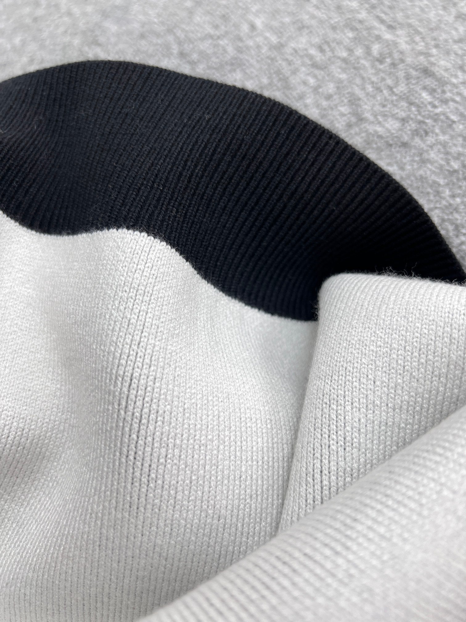 LuxluxHouse Best Quality Clothes Balenciaga Hoodie & Sweater