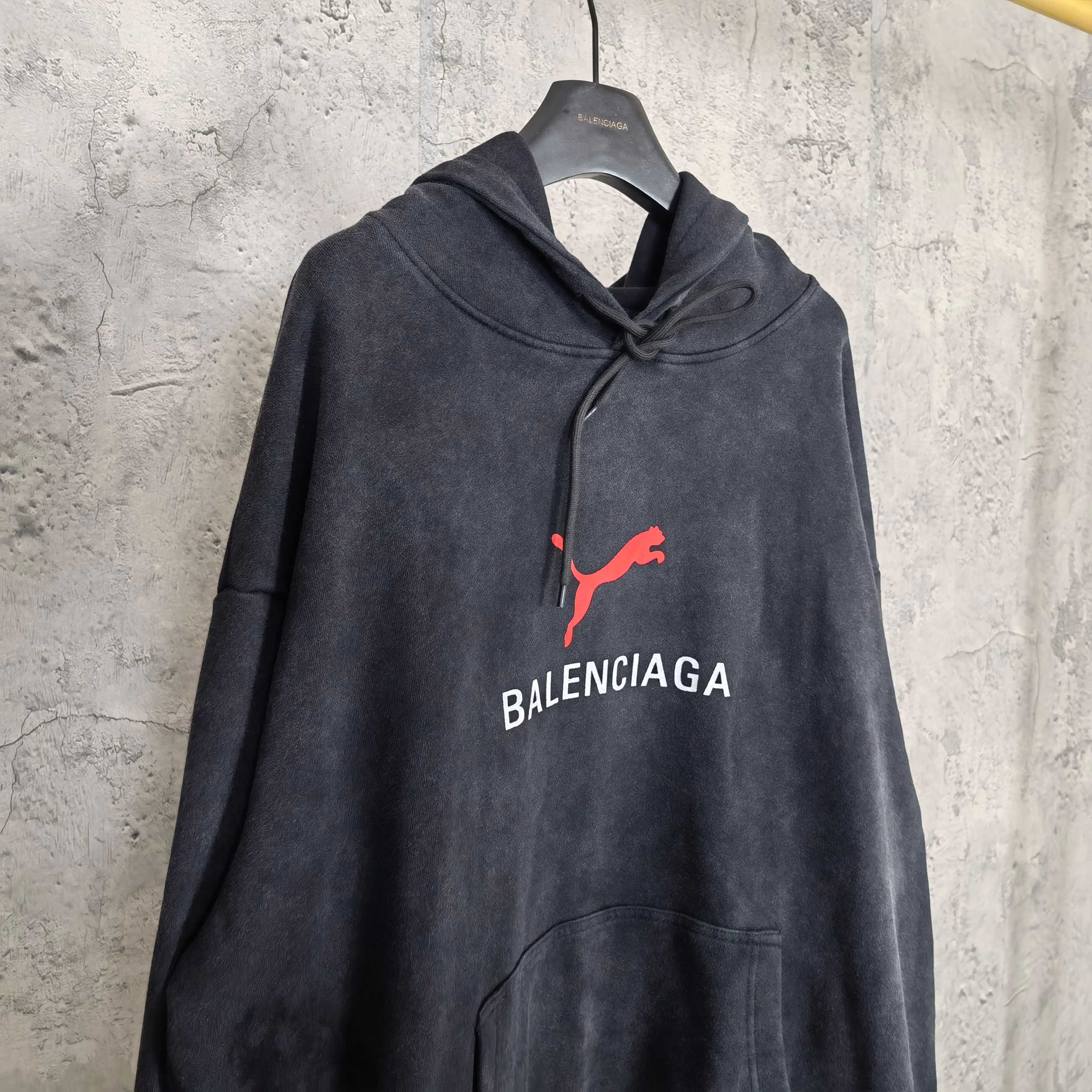 LuxluxHouse Best Quality Clothes Balenciaga Hoodie & Sweater
