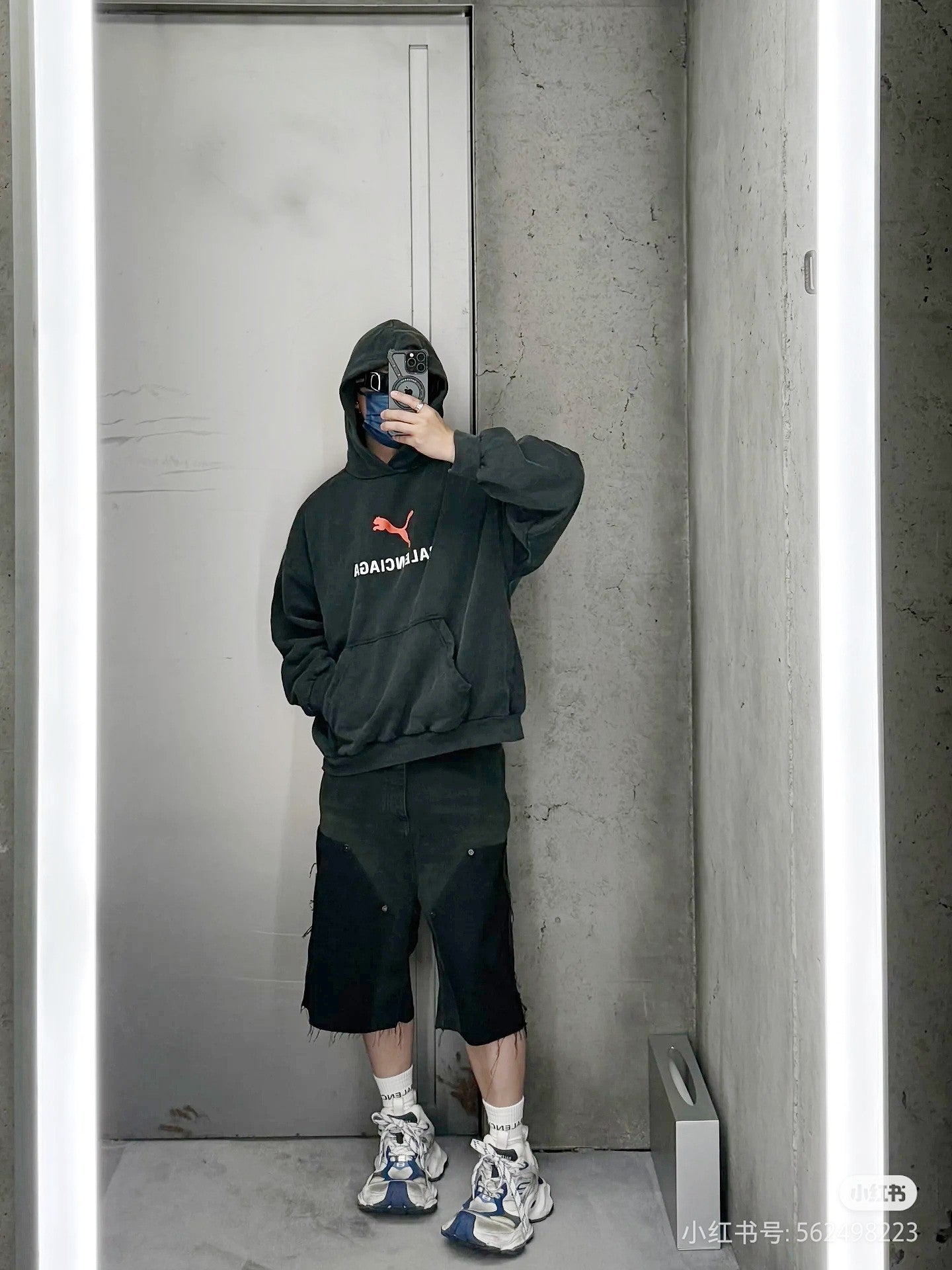 LuxluxHouse Best Quality Clothes Balenciaga Hoodie & Sweater