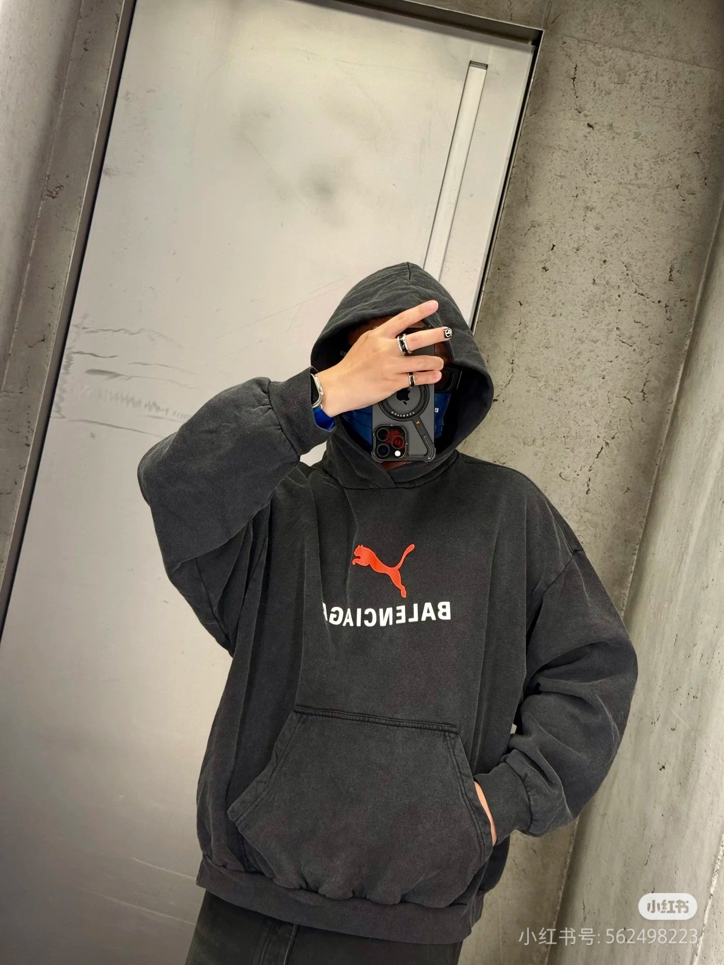 LuxluxHouse Best Quality Clothes Balenciaga Hoodie & Sweater