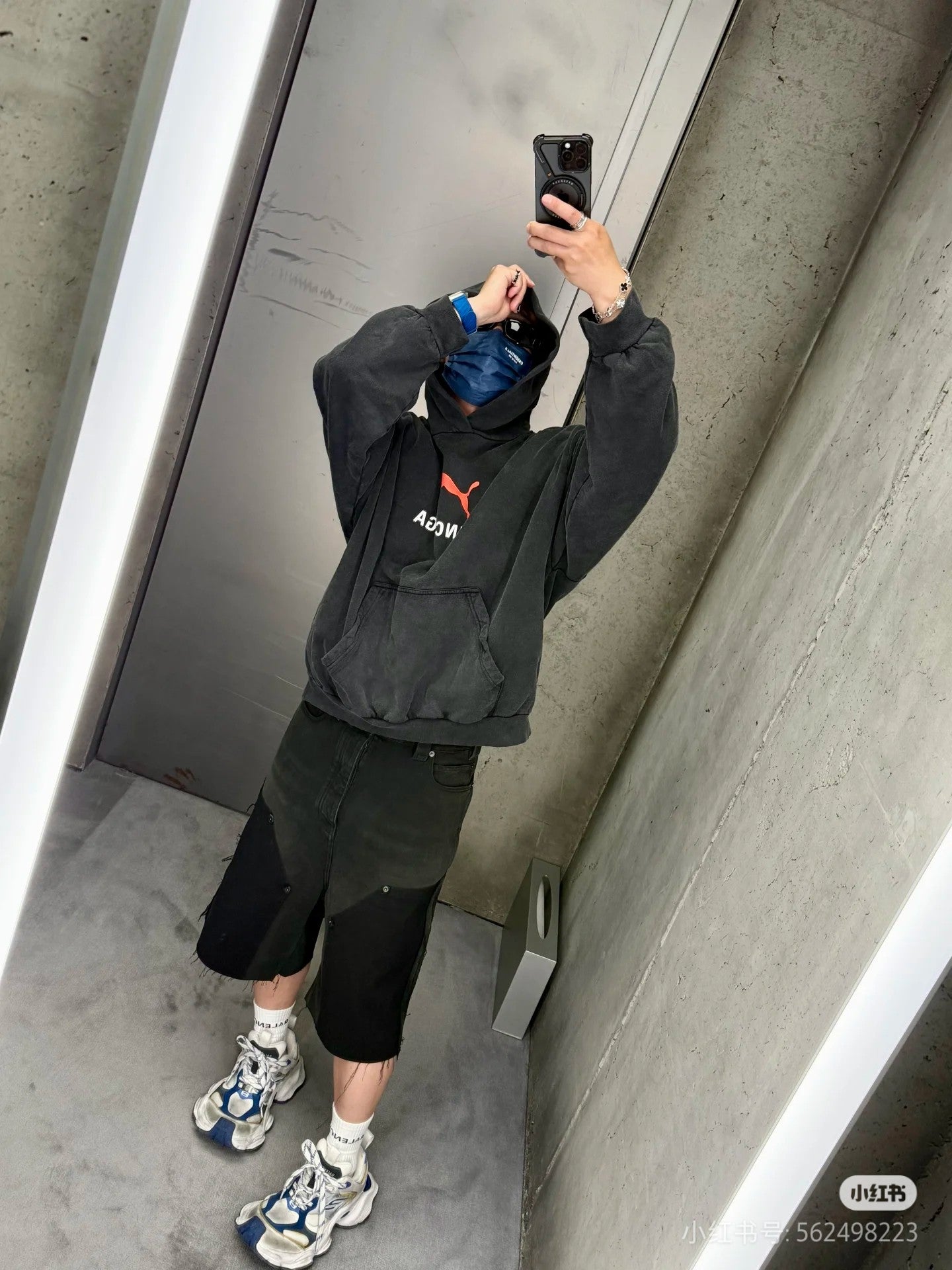 LuxluxHouse Best Quality Clothes Balenciaga Hoodie & Sweater