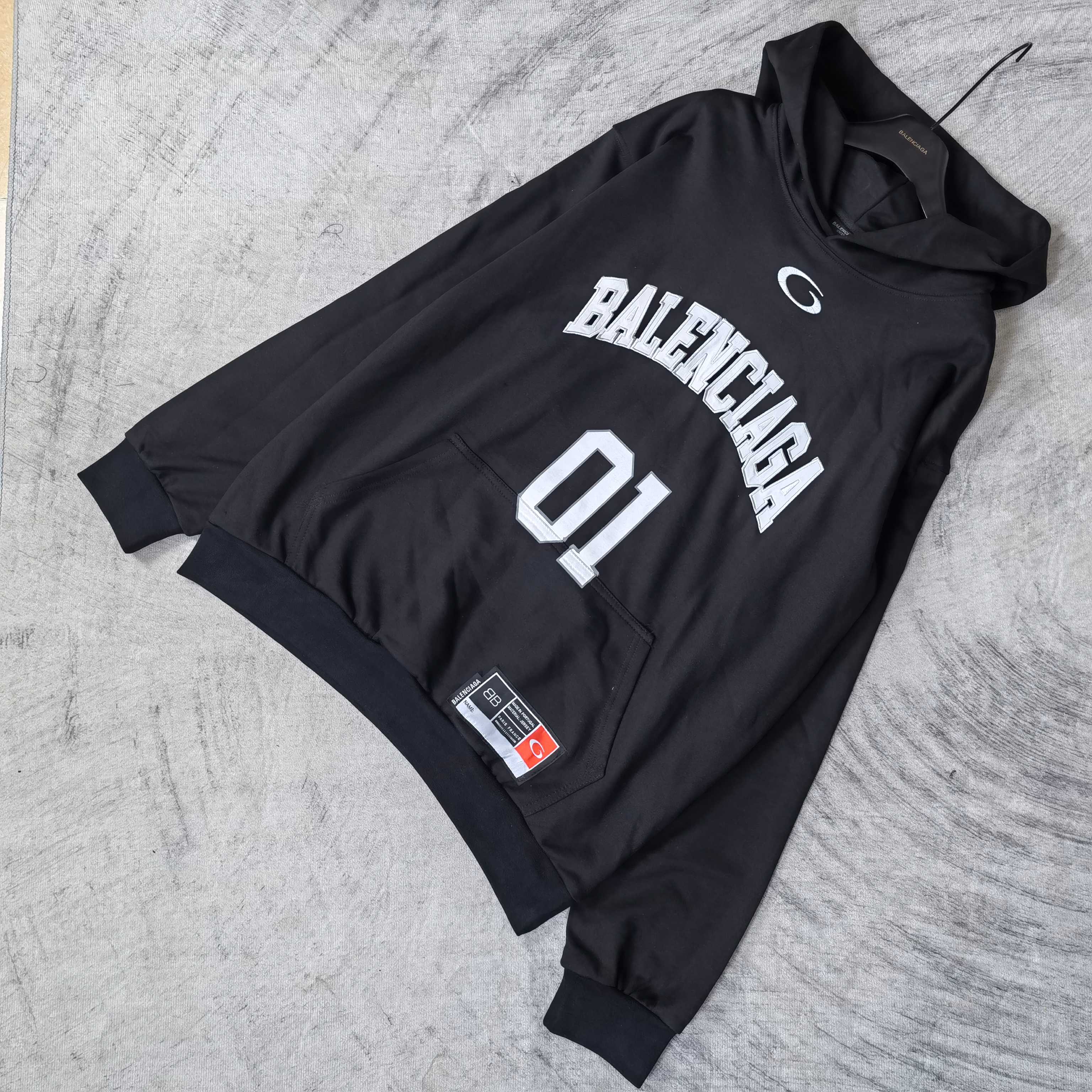 LuxluxHouse Best Quality Clothes Balenciaga Hoodie & Sweater