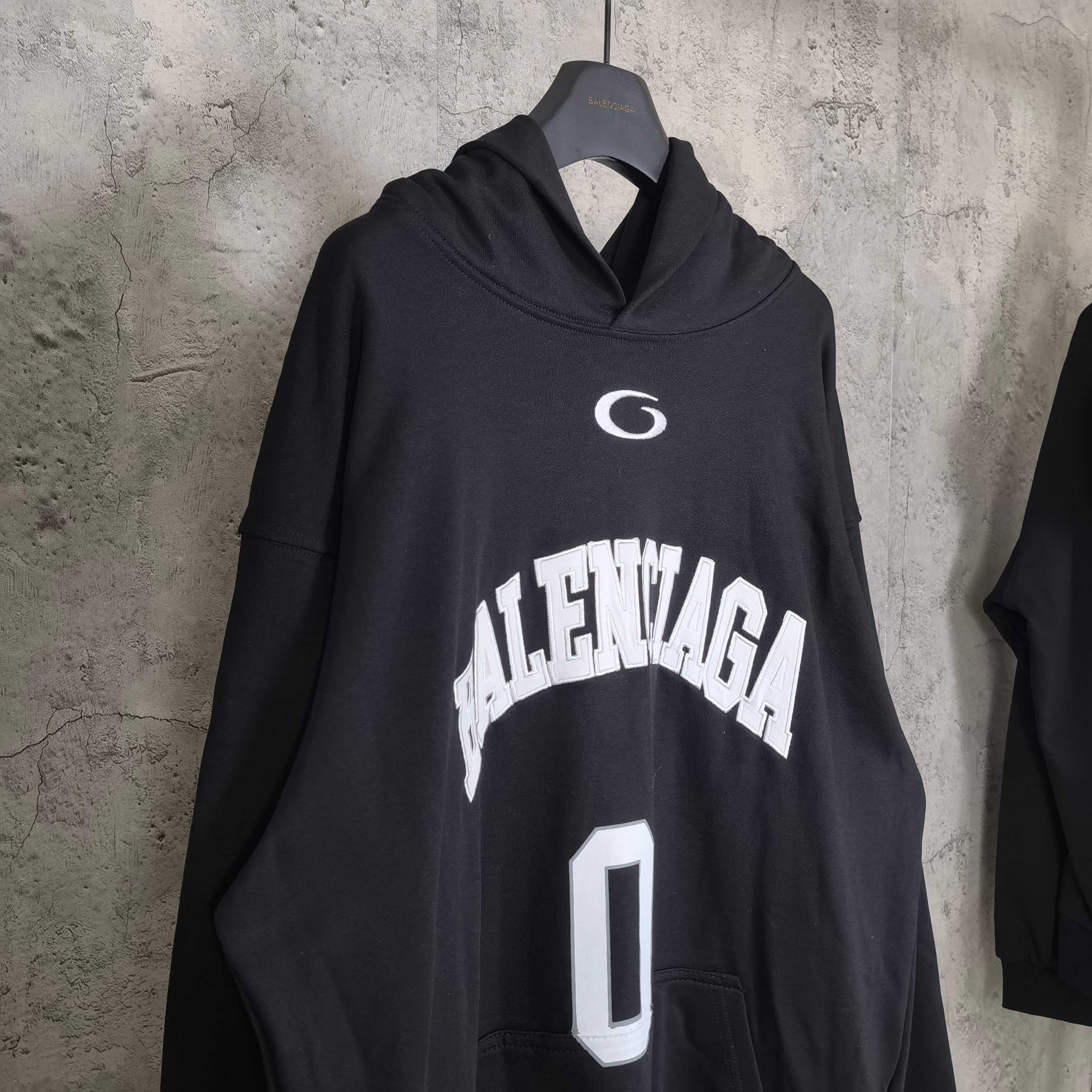 LuxluxHouse Best Quality Clothes Balenciaga Hoodie & Sweater