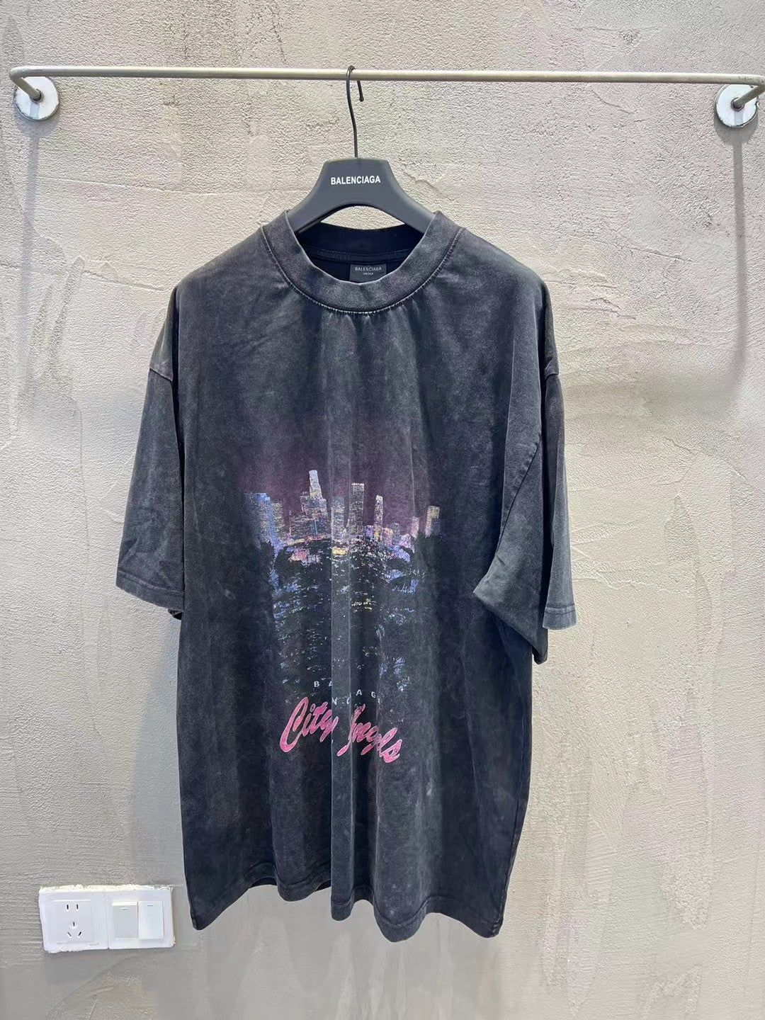 LuxluxHouse Best Quality Clothes Balenciaga T-shirt