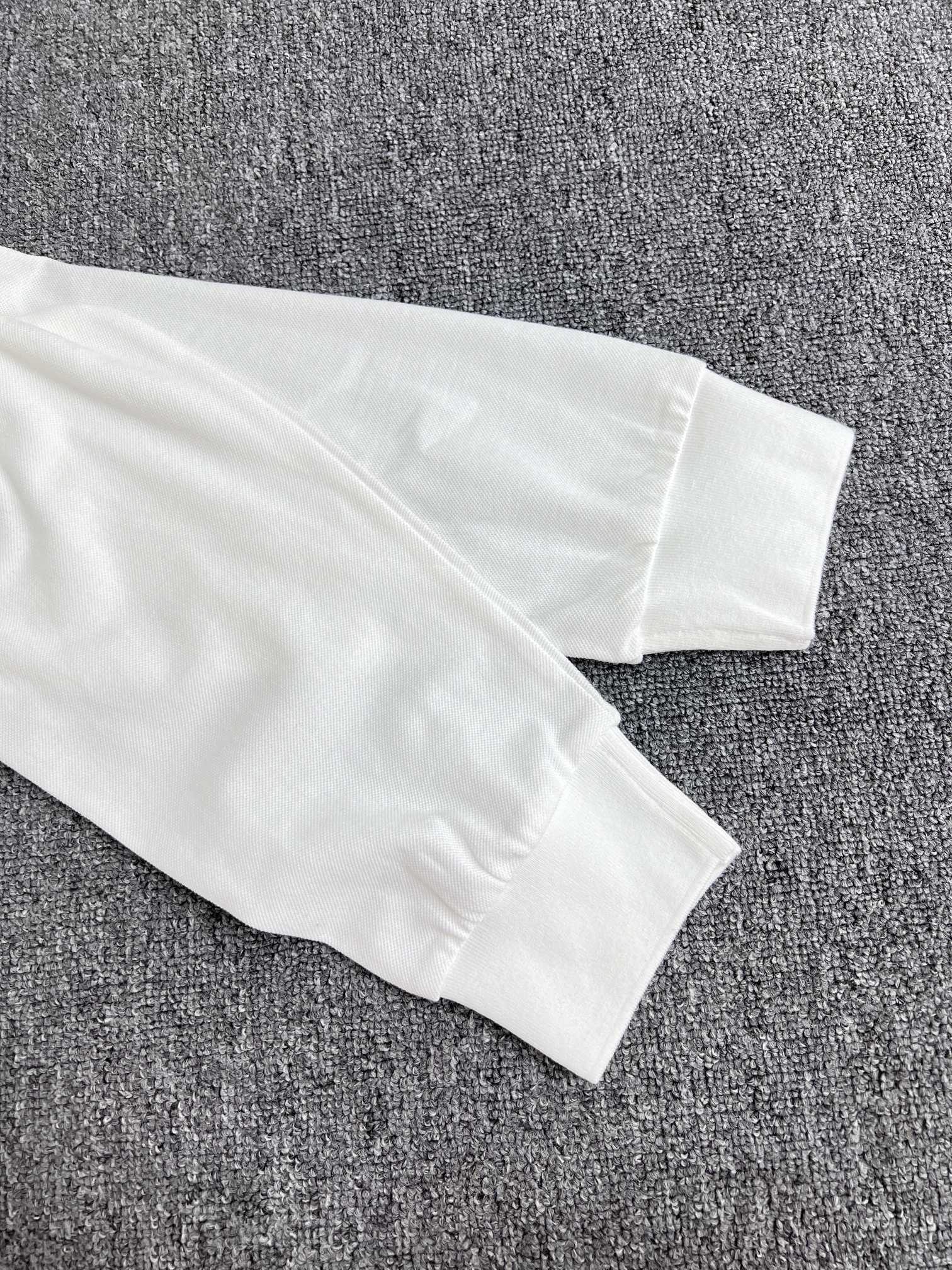 LuxluxHouse Best Quality Clothes Miu Miu T-shirt