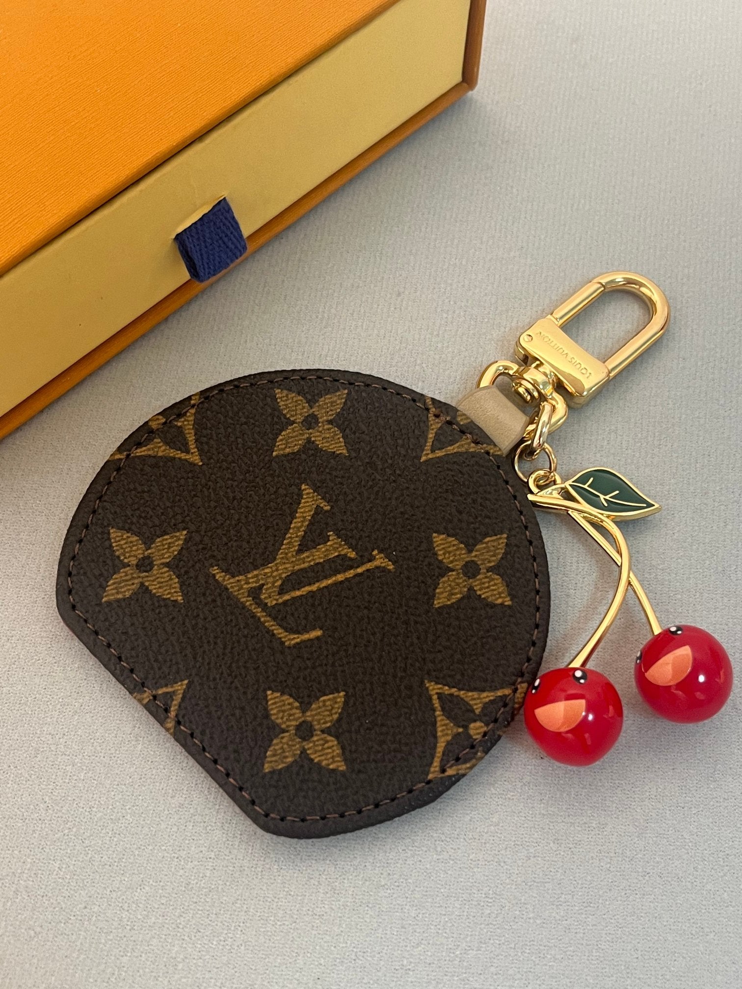 LuxluxHouse Best Quality Accessories Small Bags Louis Vuitton