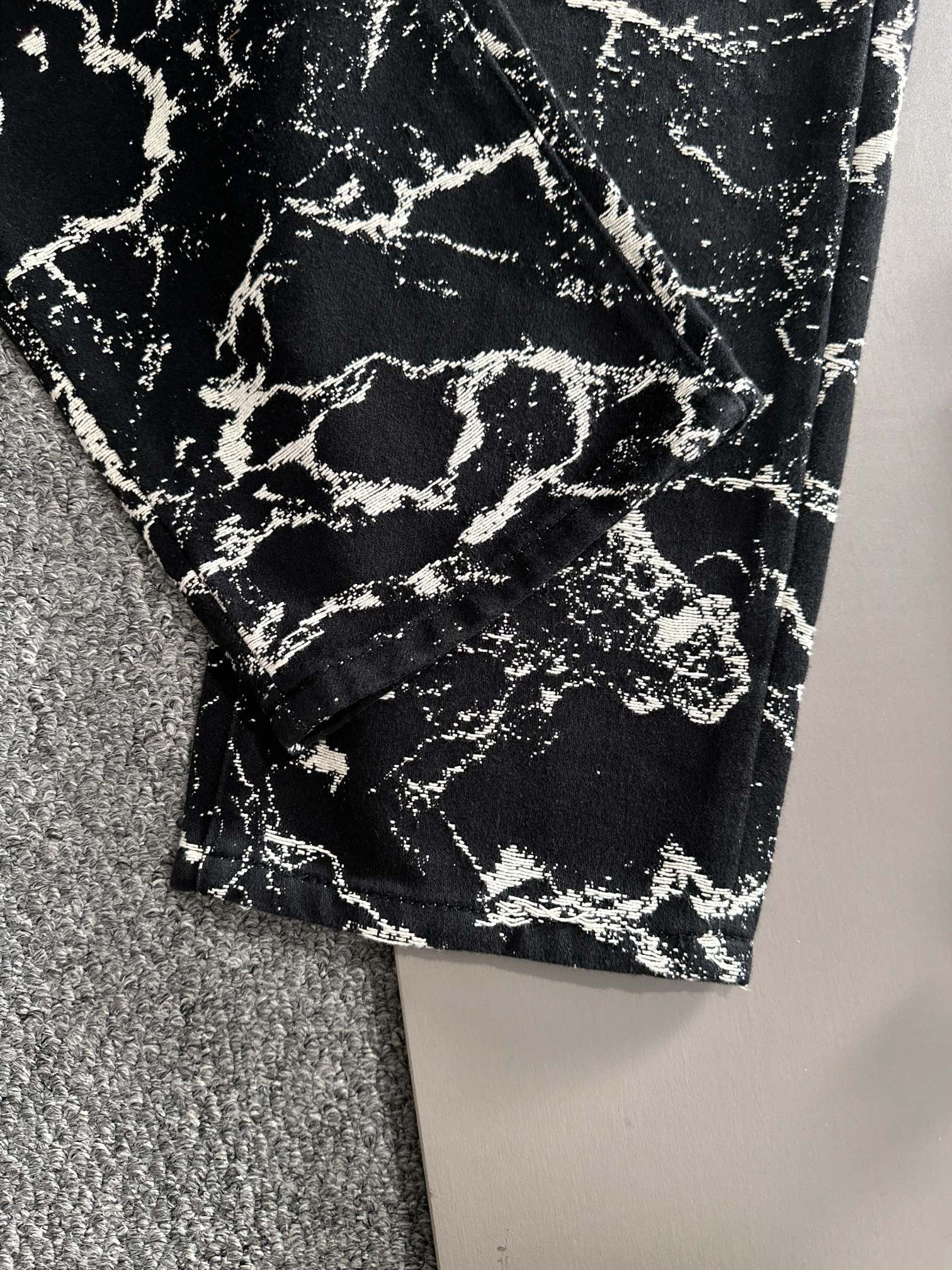 LuxluxHouse Best Quality Clothes Balenciaga Pants