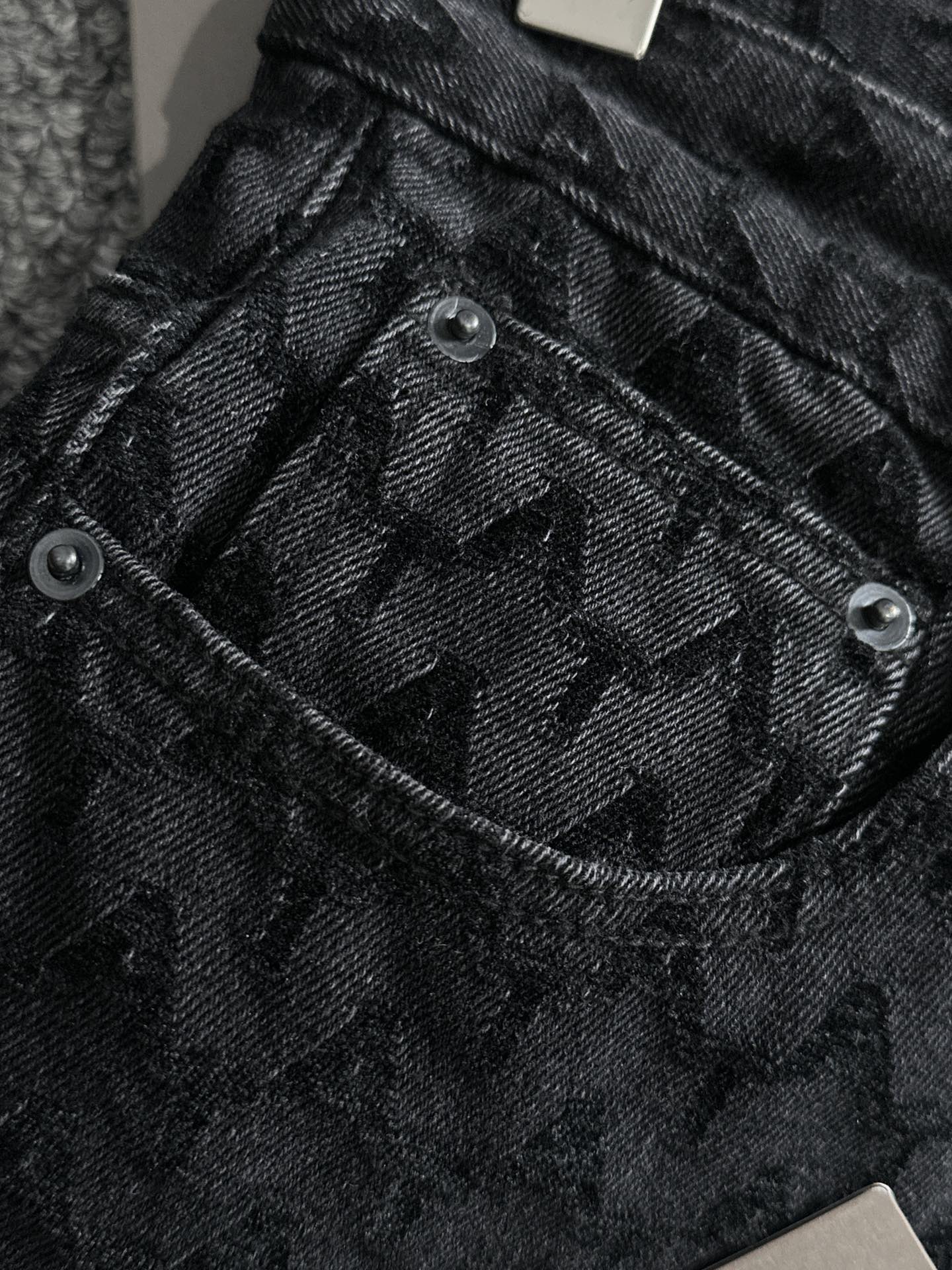LuxluxHouse Best Quality Clothes Balenciaga Pants