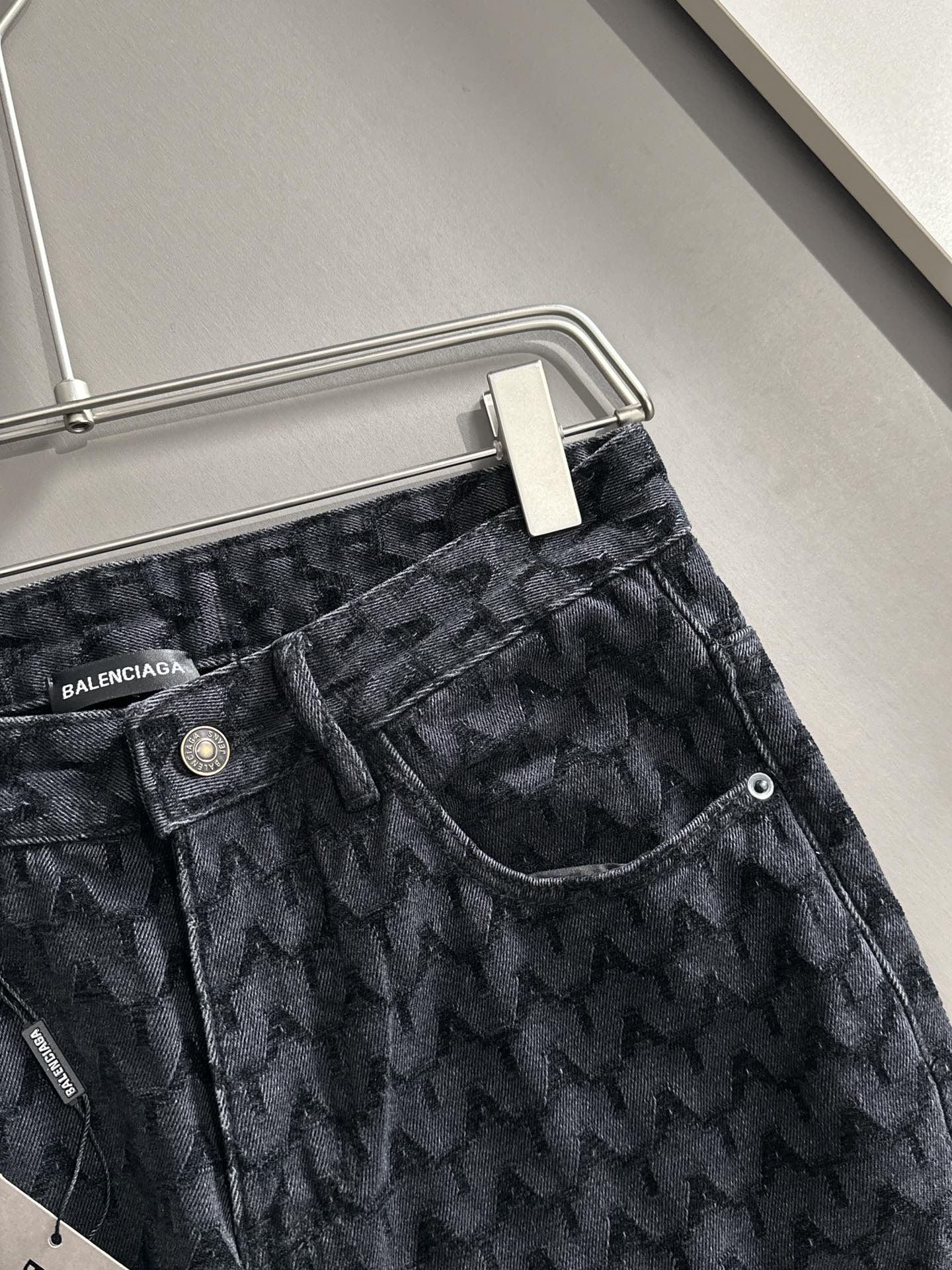 LuxluxHouse Best Quality Clothes Balenciaga Pants