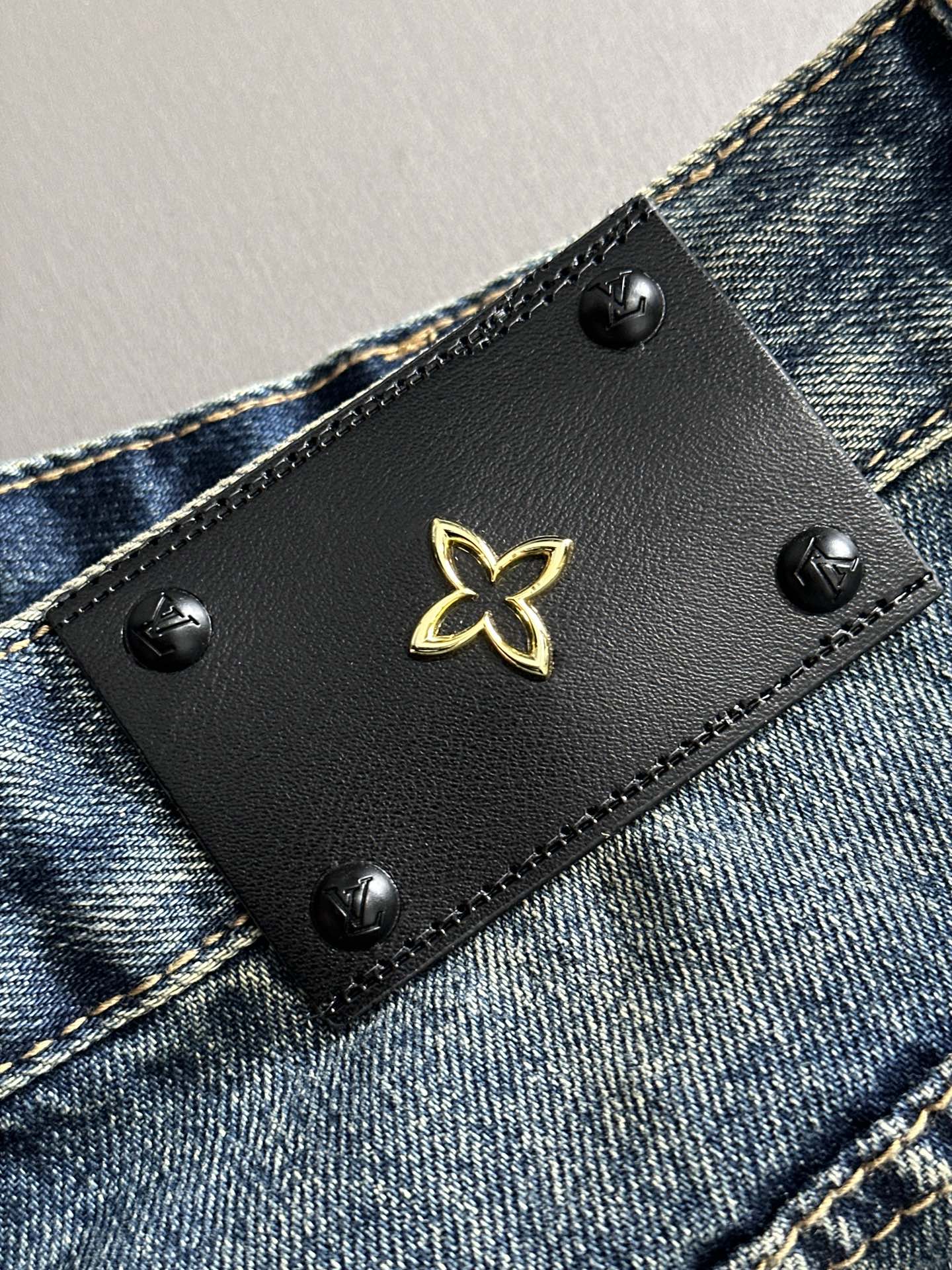 LuxluxHouse Best Quality Clothes Pants Louis Vuitton