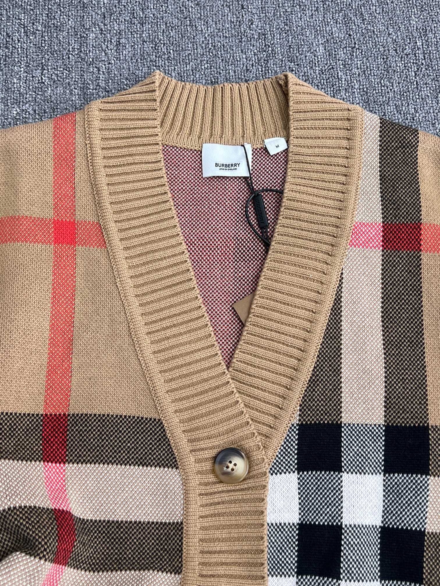LuxluxHouse Best Quality Clothes Burberry Hoodie & Sweater