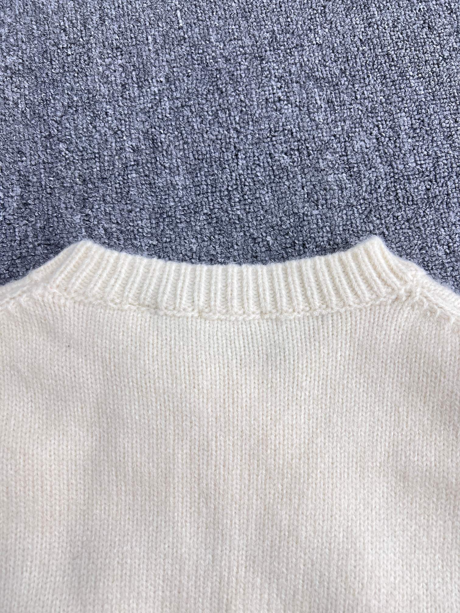 LuxluxHouse Best Quality Clothes Burberry Hoodie & Sweater